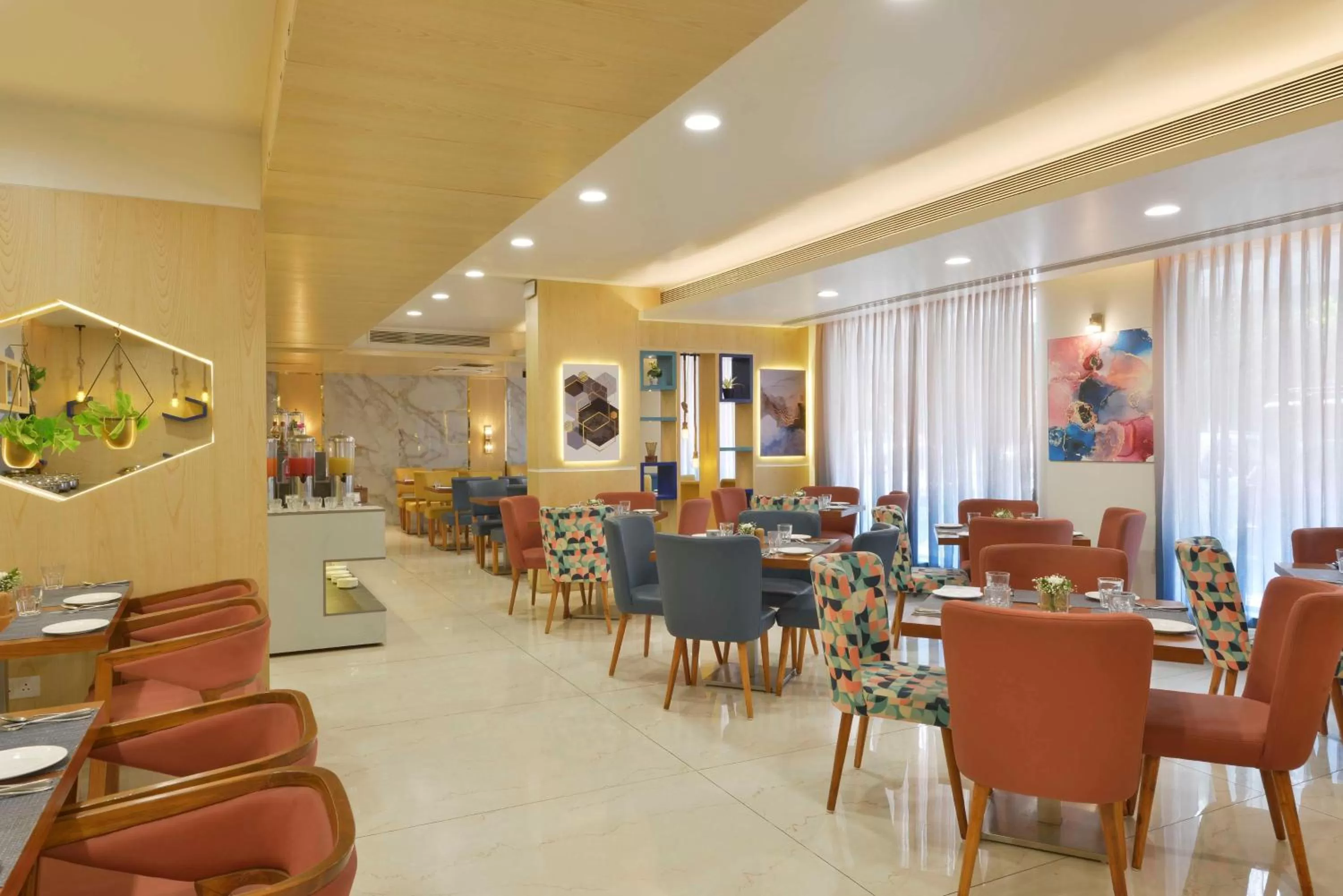 Restaurant/places to eat in Hampton by Hilton Vadodara-Alkapuri