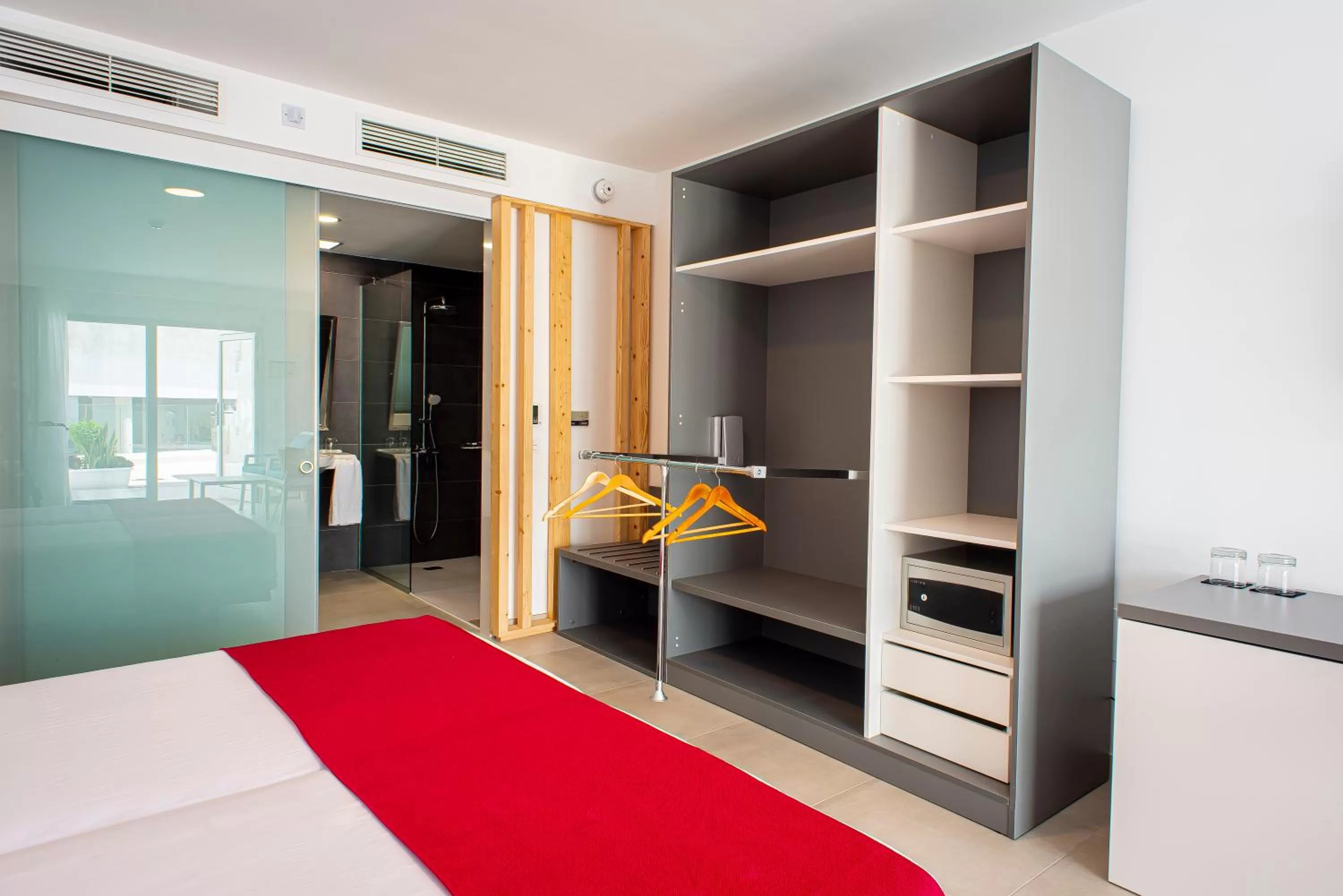 Photo of the whole room, Bed in Hotel Taimar