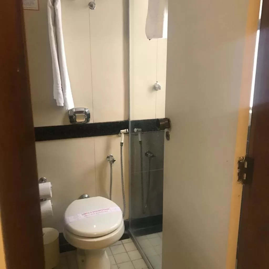 Bathroom in Boulevard Express