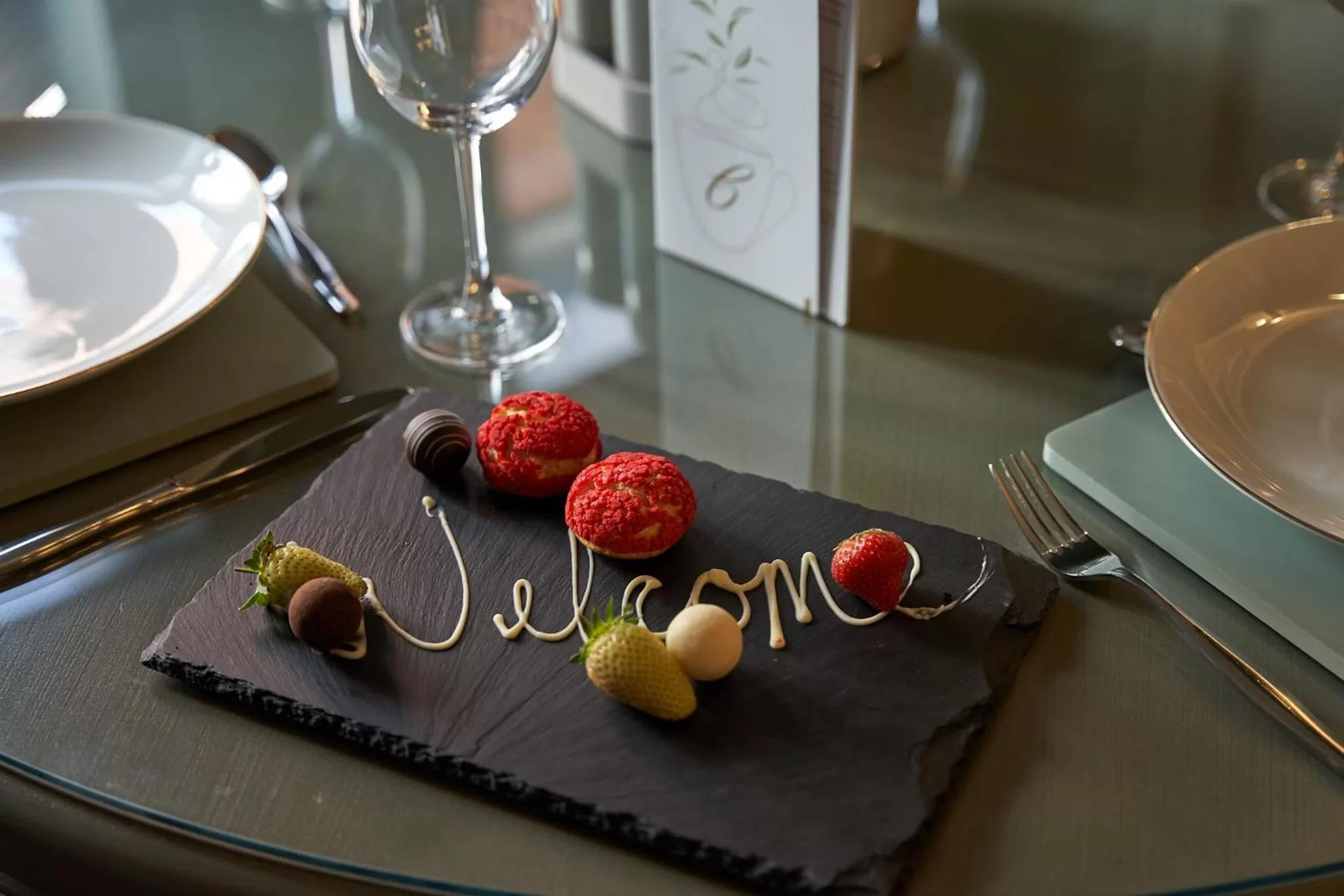 Food in The Capital Hotel, Apartments & Townhouse - Small Luxury Hotels of The World