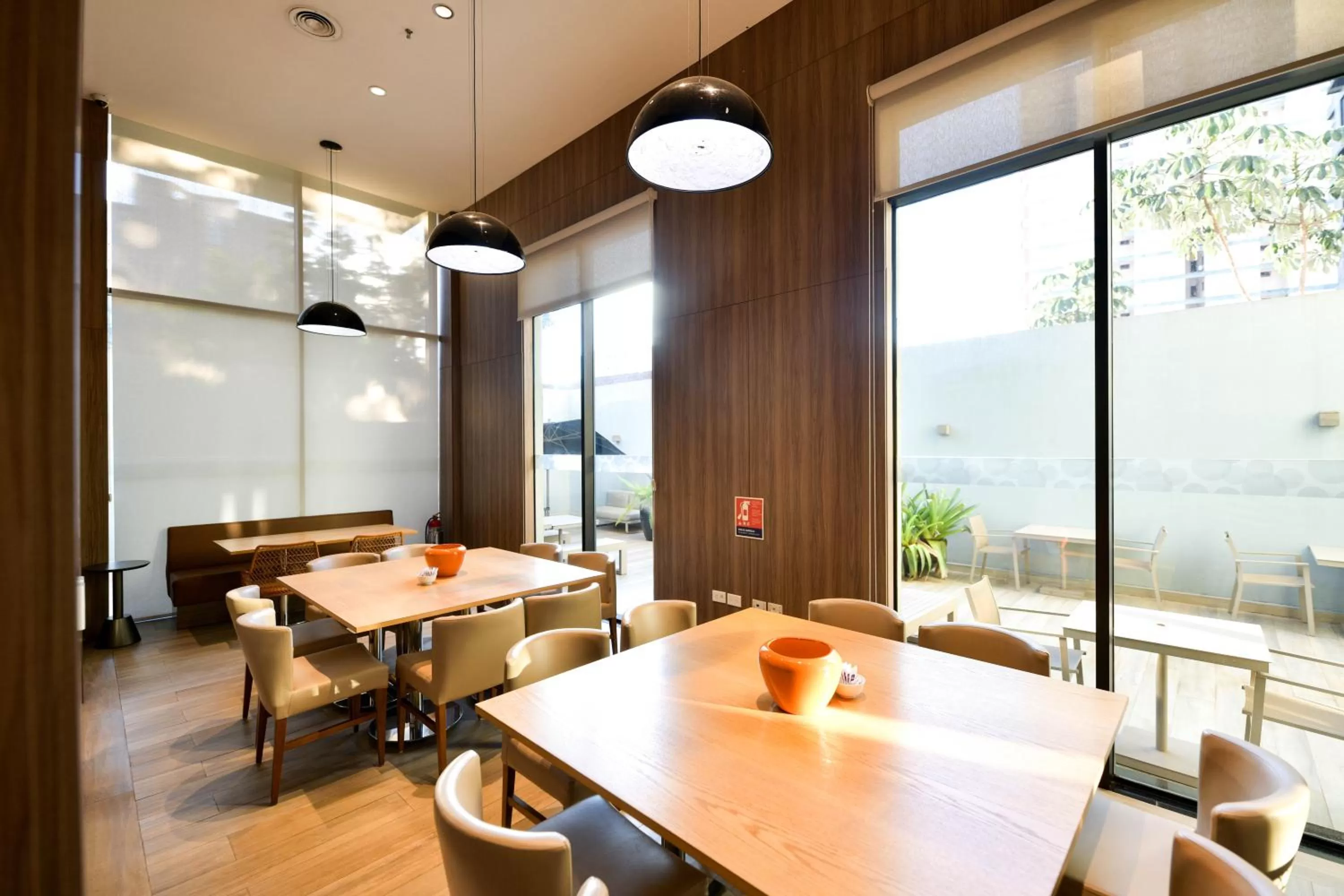 Restaurant/places to eat in Rio Hotel by Bourbon Ciudad Del Este