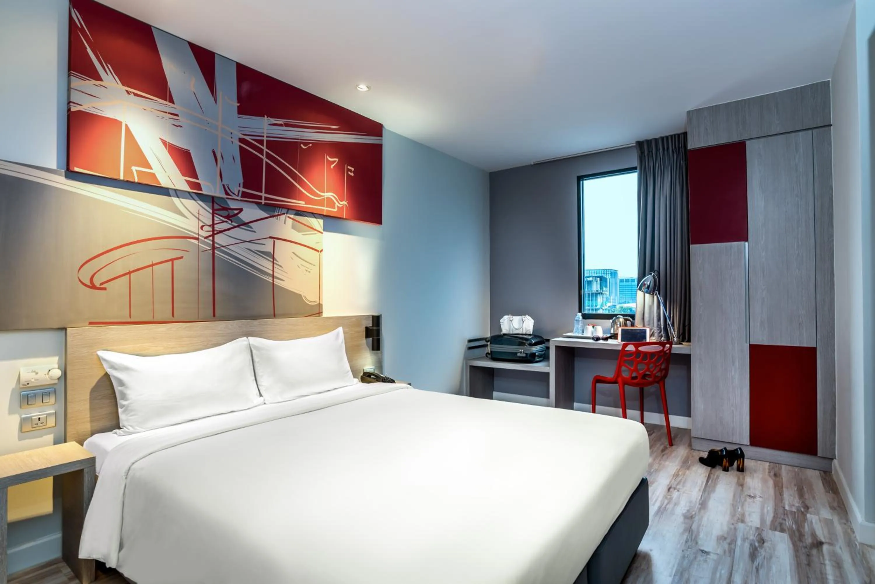 Bedroom, Bed in ibis Bangkok IMPACT