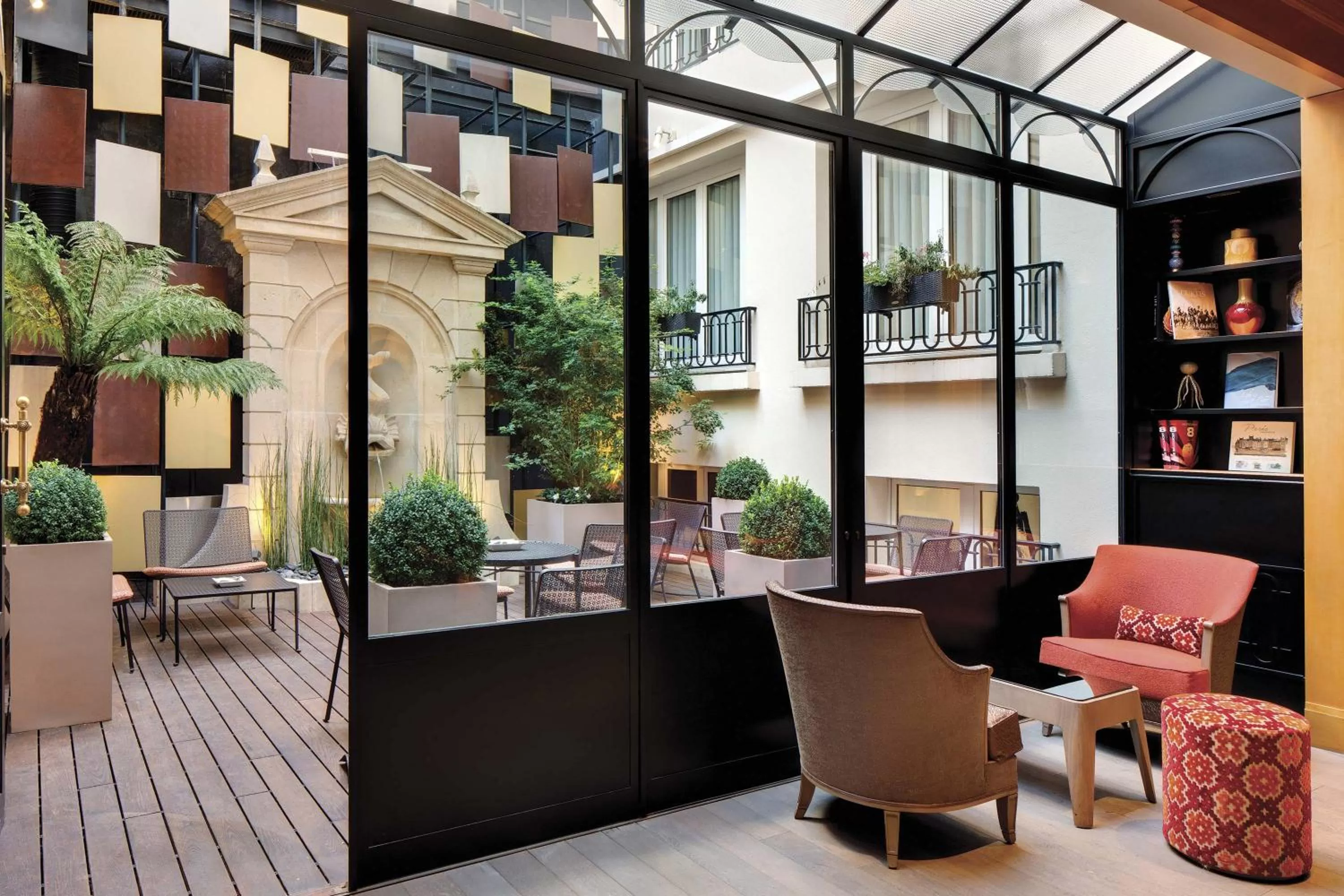 Patio in Rochester Champs Elysees