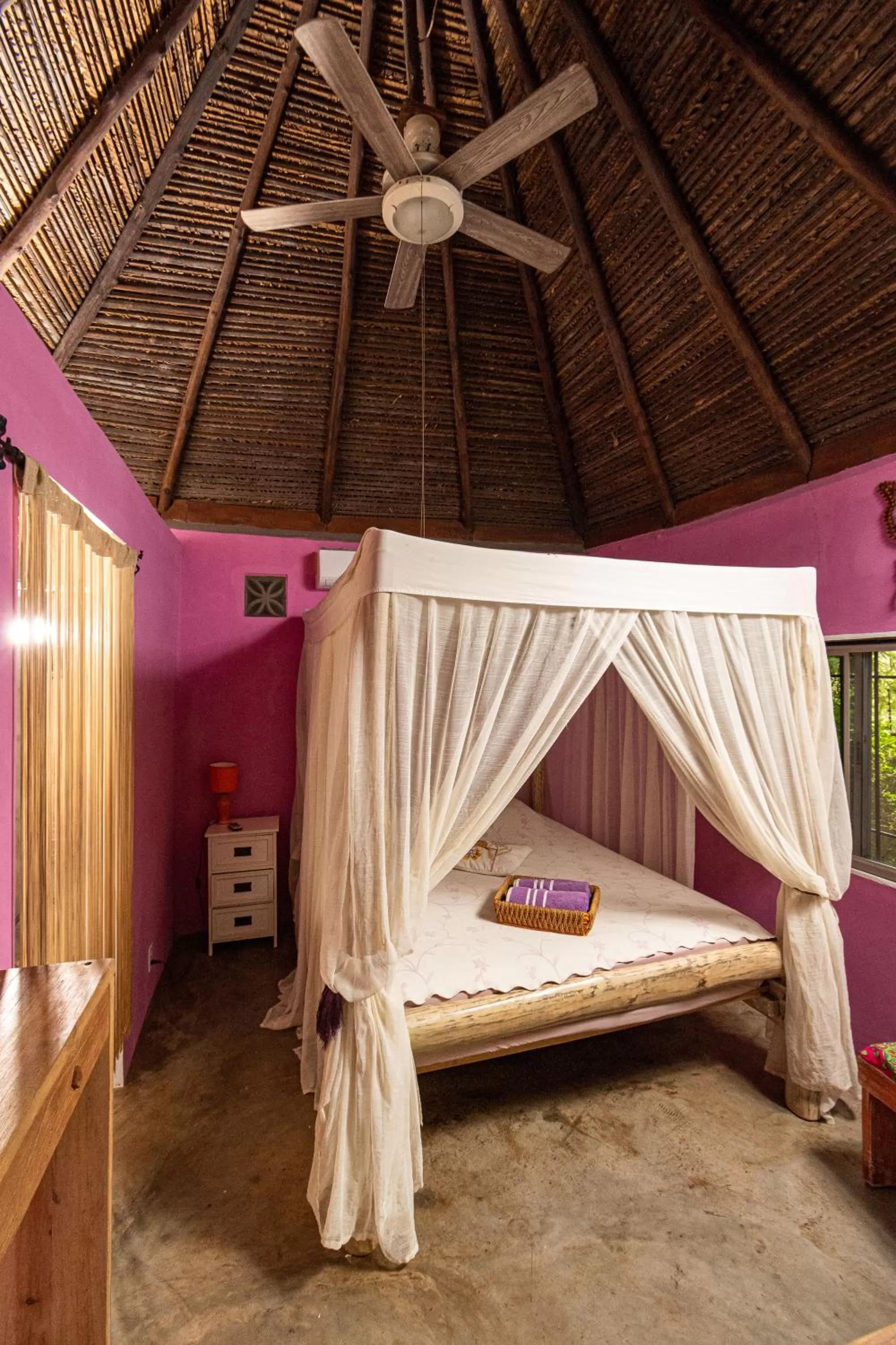 Bed in Monkey Lodge Panama