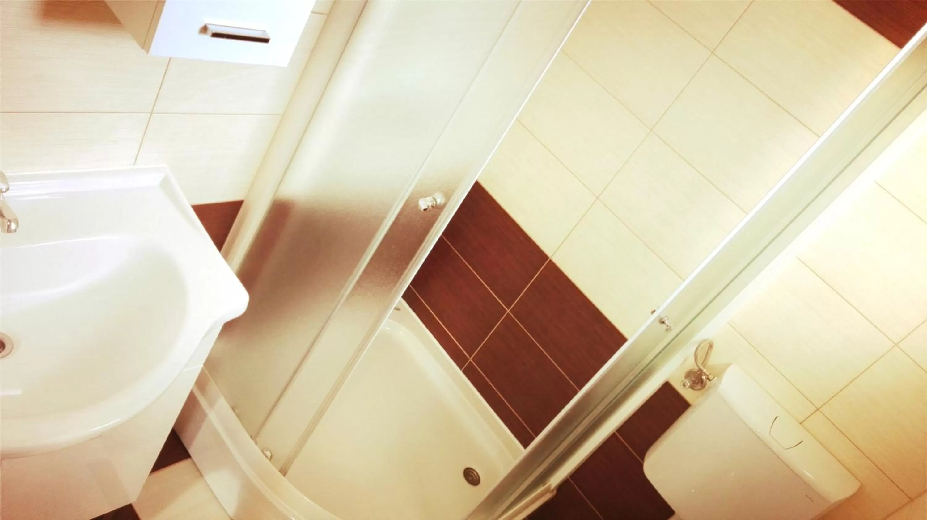 Shower, Bathroom in Pansion Eden