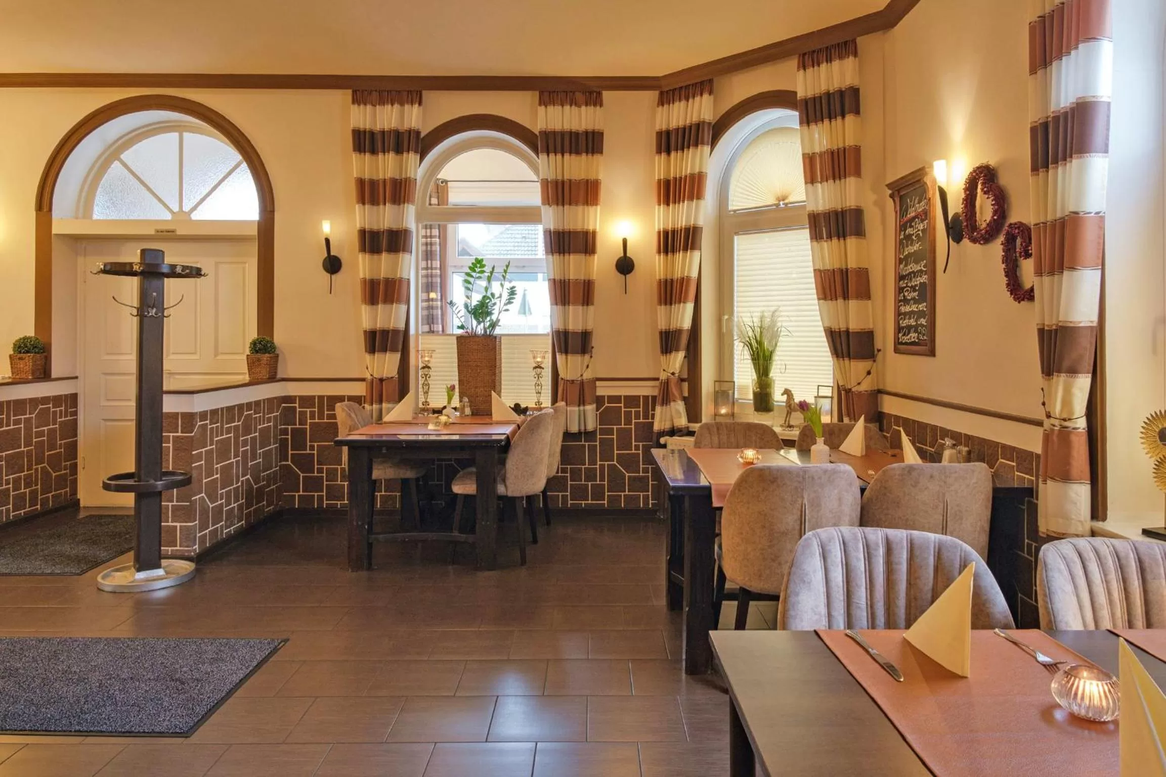 Restaurant/places to eat in Hotel-Restaurant Holsteiner Hof