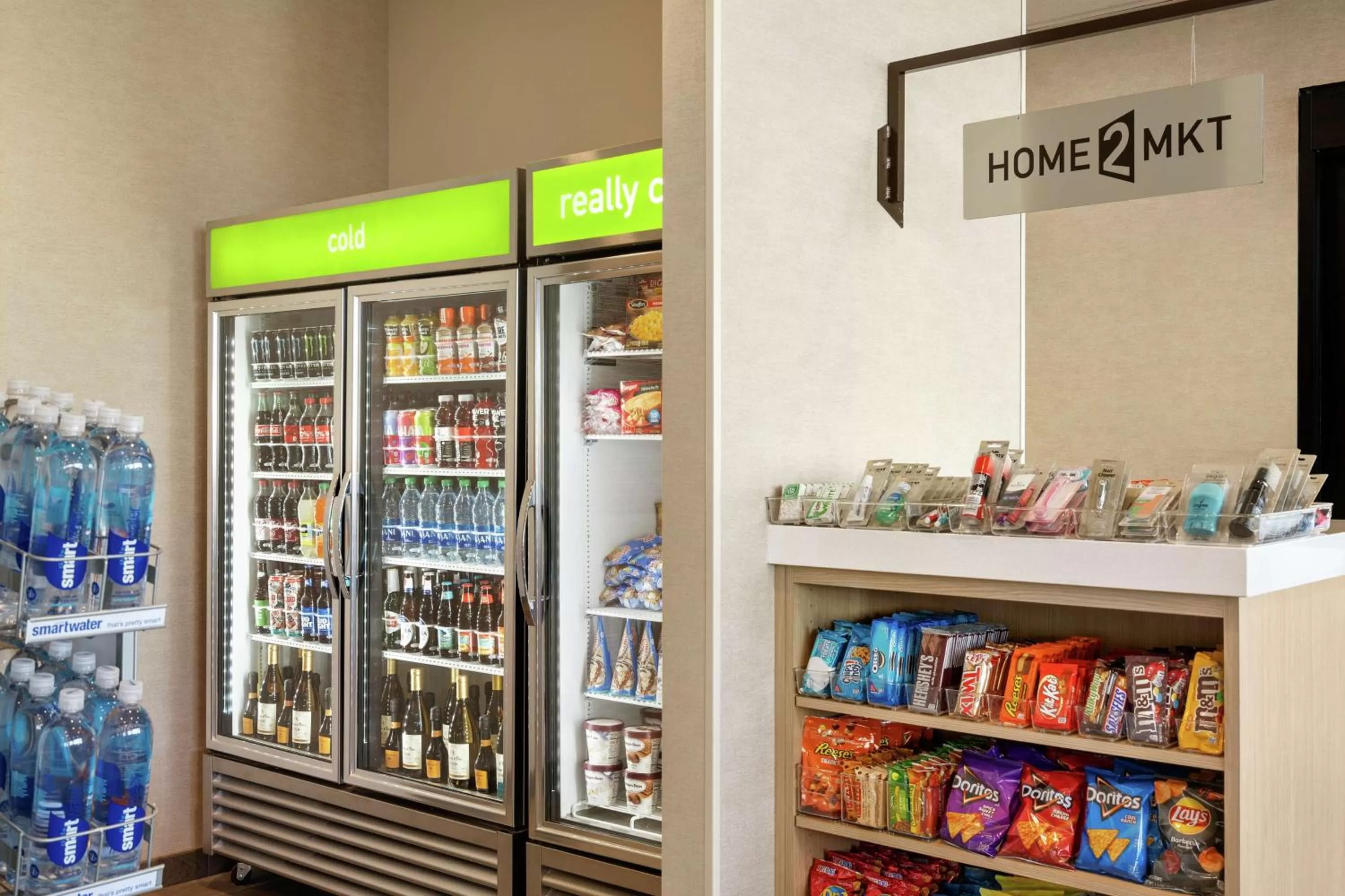 Dining area in Home2 Suites By Hilton Woodland Hills Los Angeles