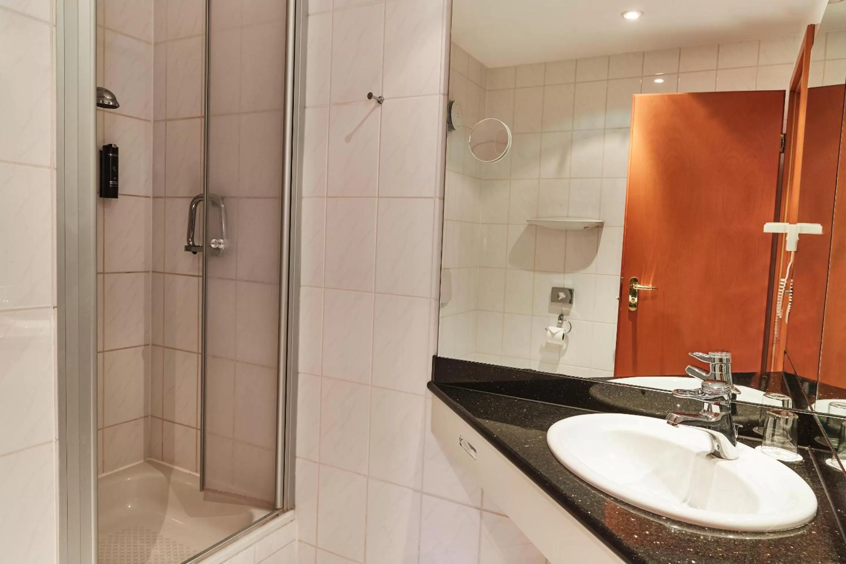 Bathroom in Steigenberger Hotel & Spa Bad Pyrmont