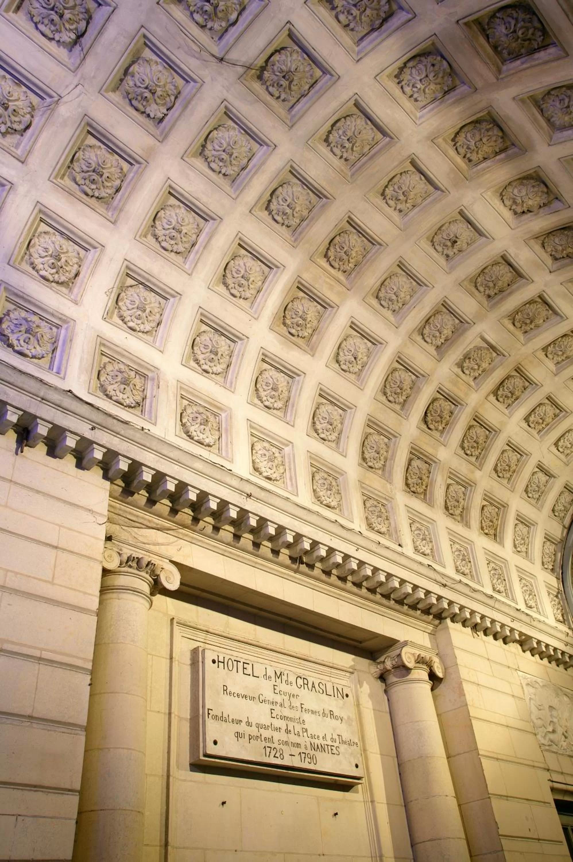 Facade/entrance in Oceania l'Hôtel de France Nantes