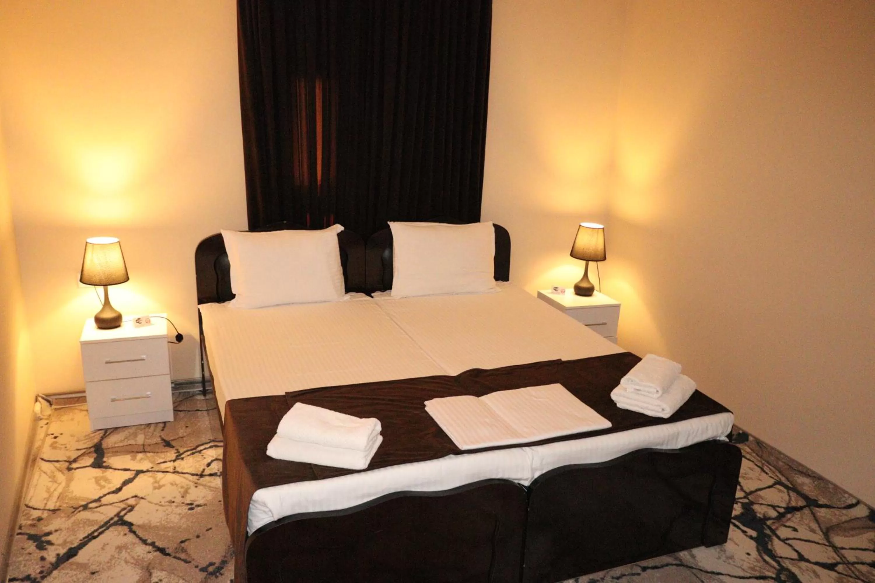 Photo of the whole room, Bed in Al Bukhari