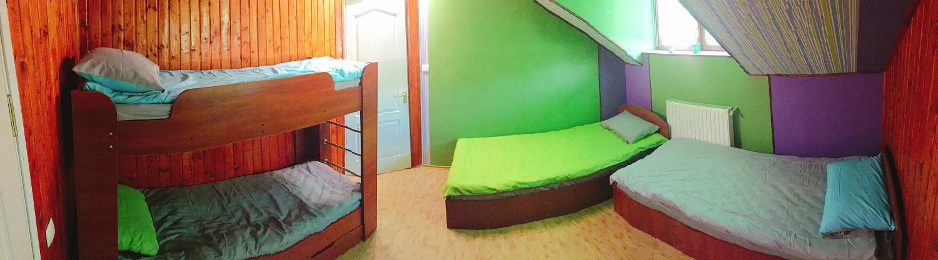 bunk bed, Bed in Hostel Vokzal