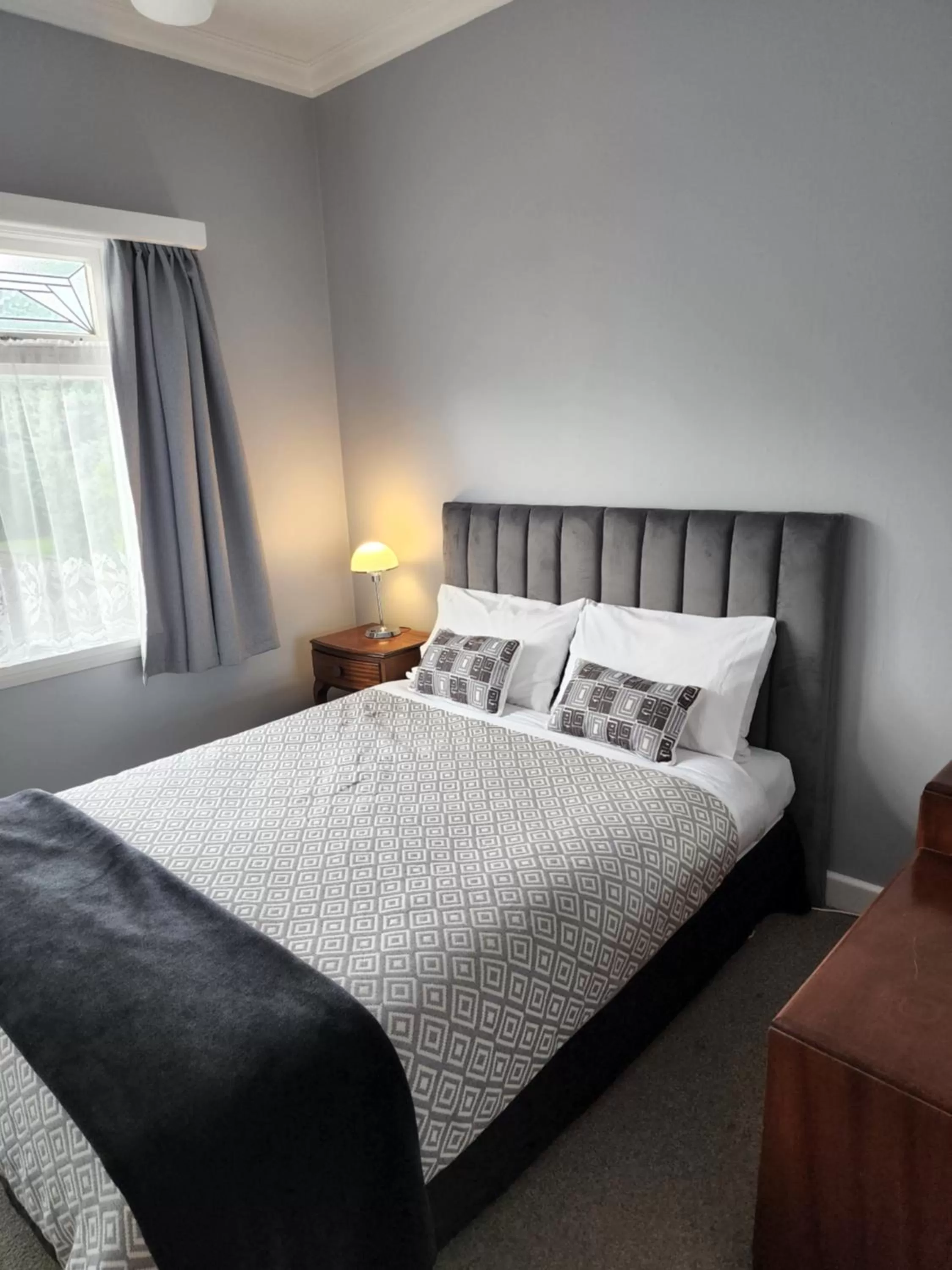 Bed in Gardner Court Motel