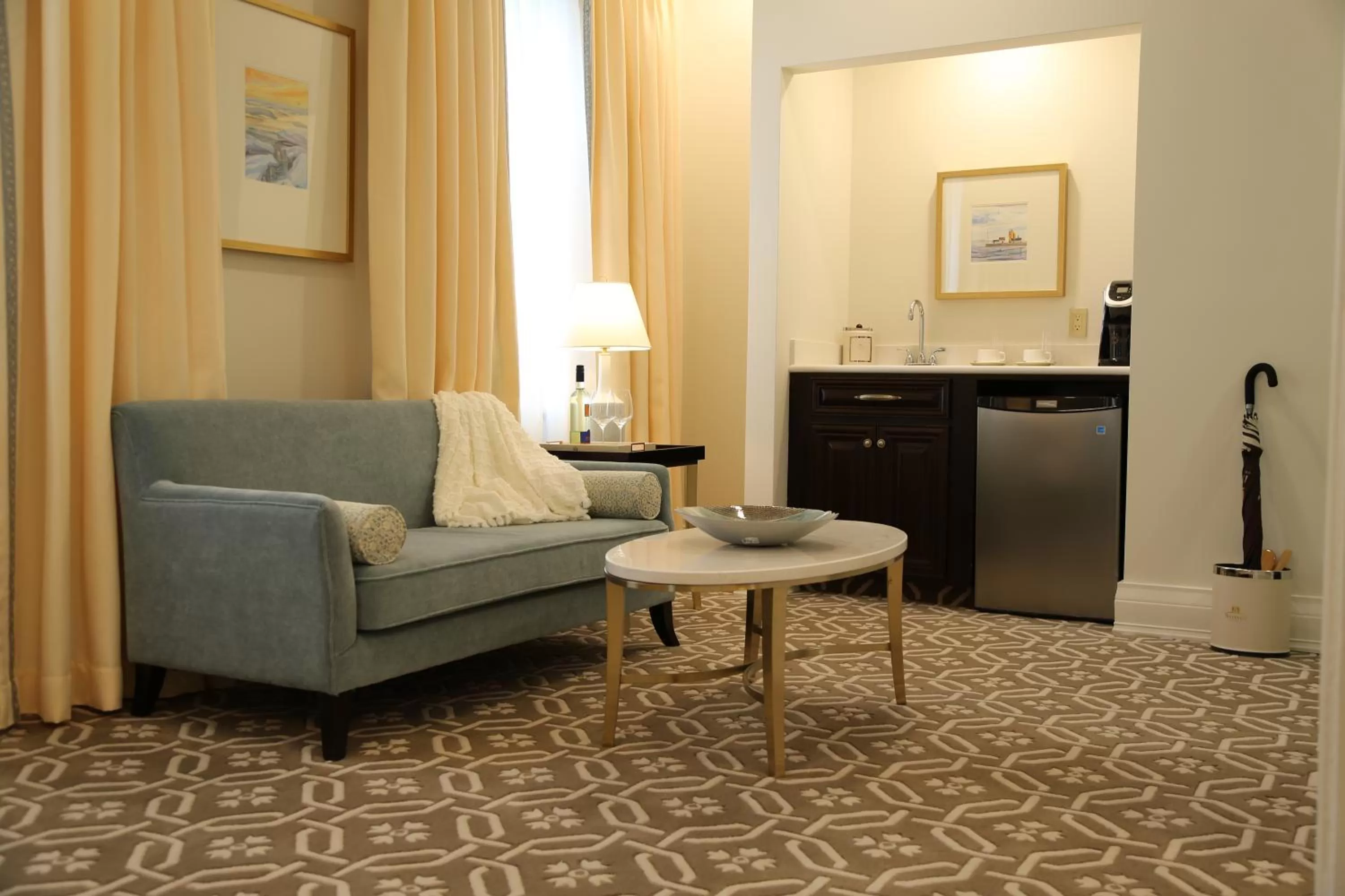 Living room in Sydney Boutique Inn & Suites