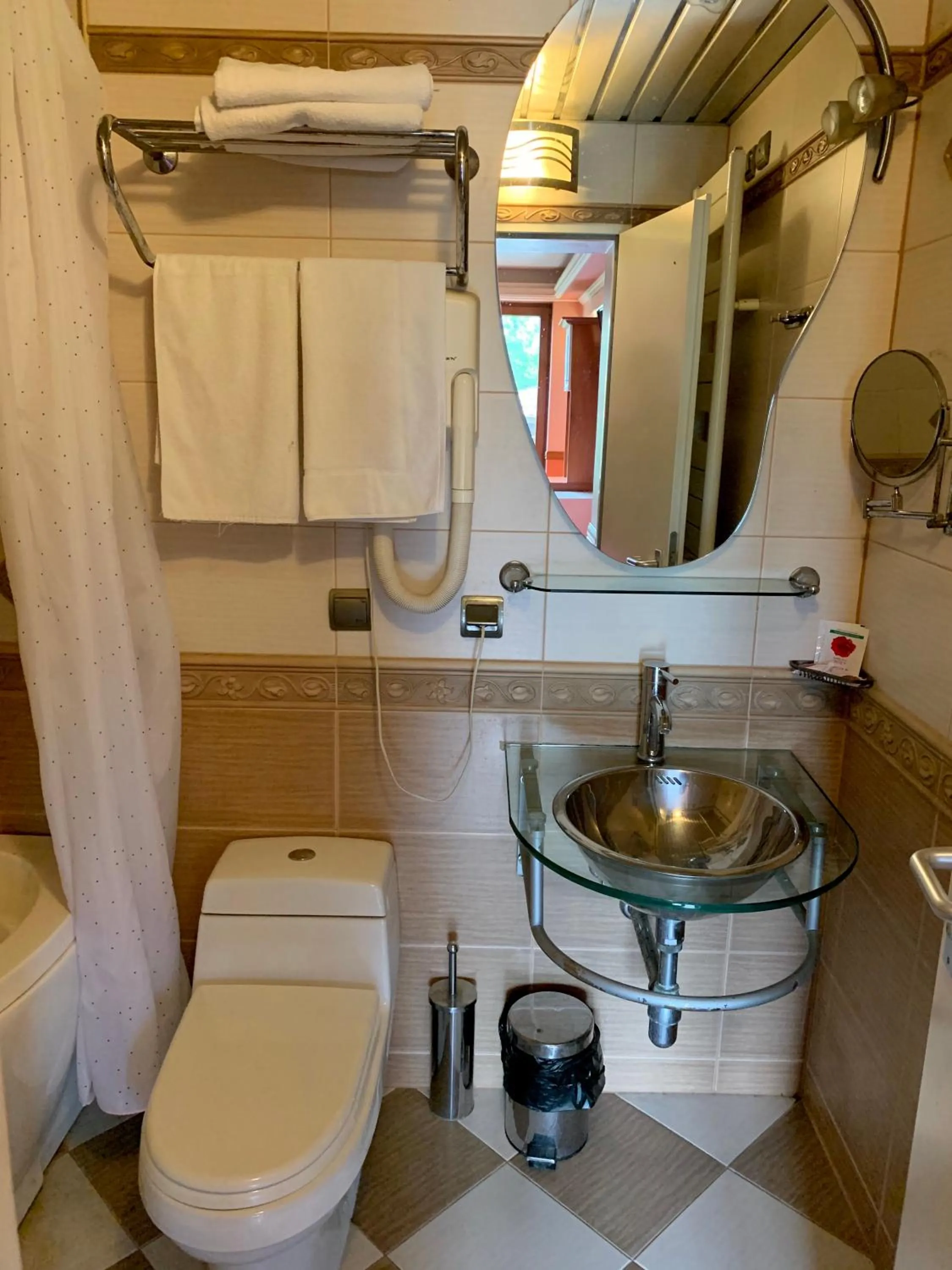 Bathroom in California Hotel