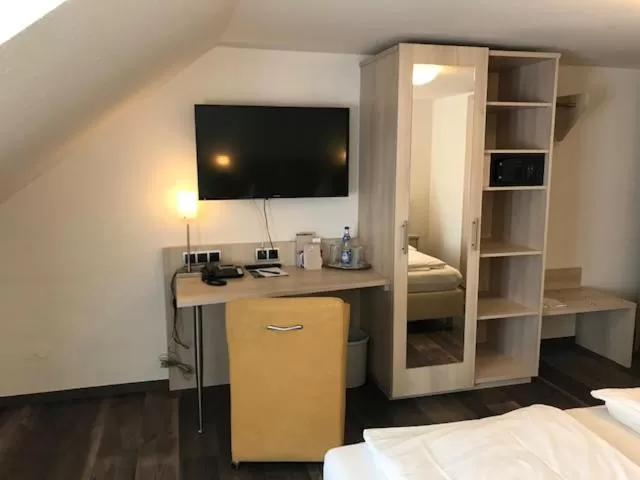 TV/Entertainment Center in Landgasthof Hotel Rittmayer