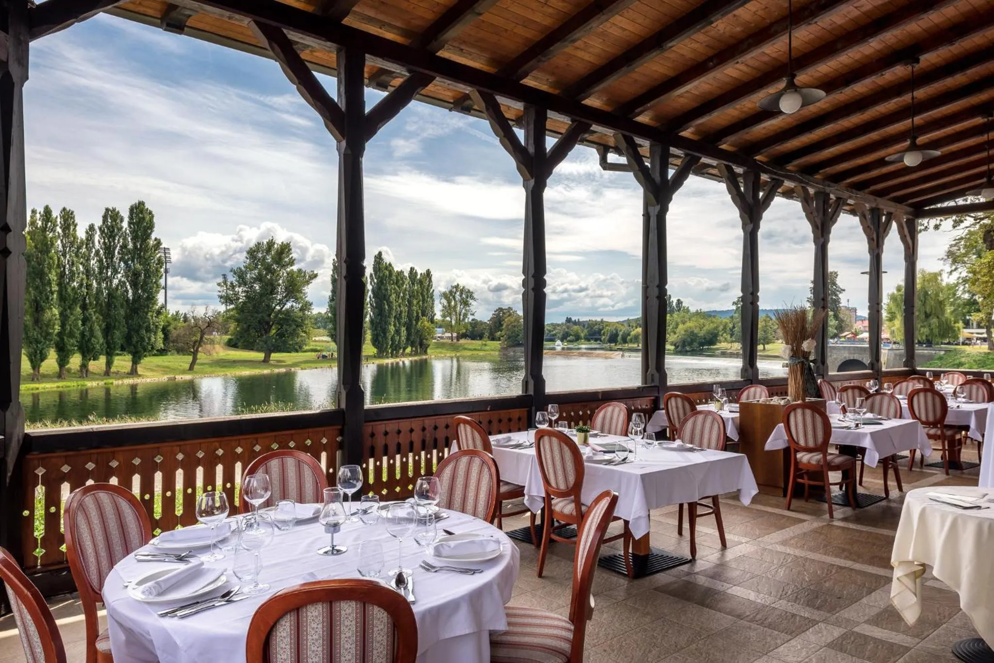 Restaurant/places to eat in Boutique Hotel Korana Srakovcic