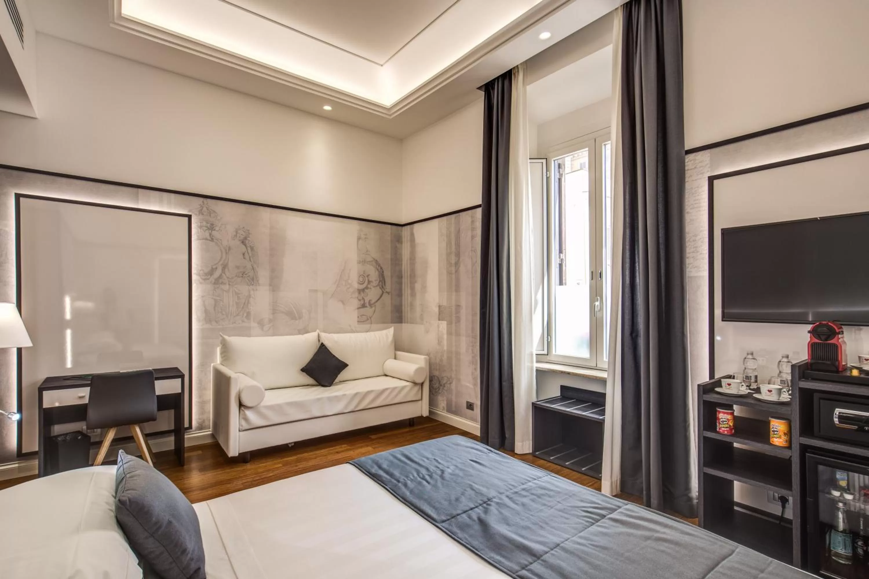 Photo of the whole room, Bed in The Liberty Boutique Hotel