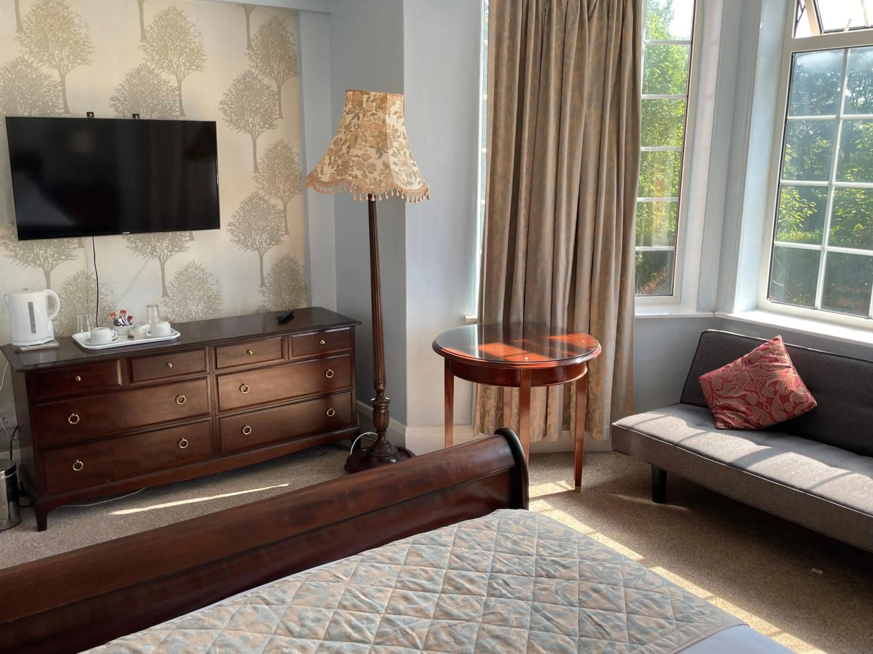 Living room in Yellow Mountain Hotel