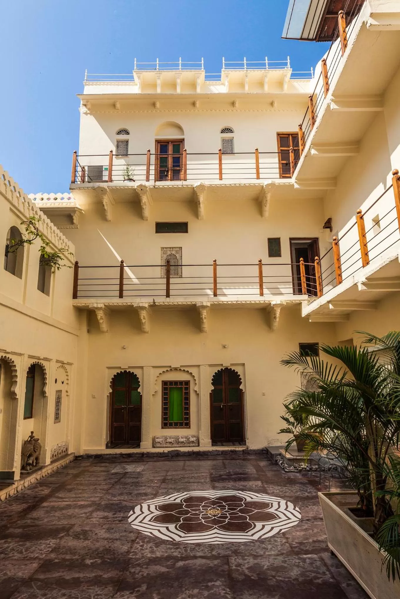 Property building in Kankarwa Haveli