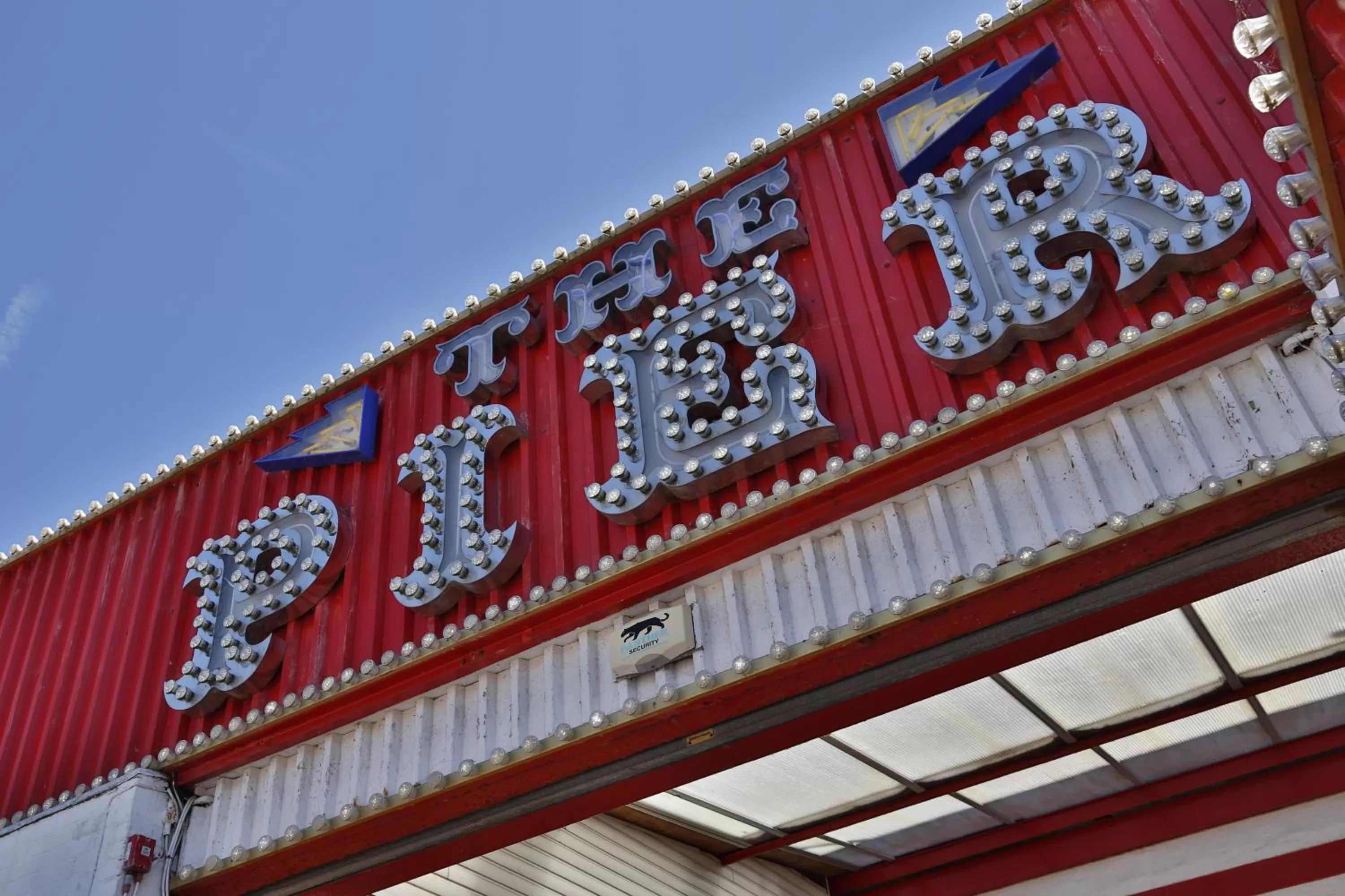 Game Room, Property Building in Best Western Brook Hotel