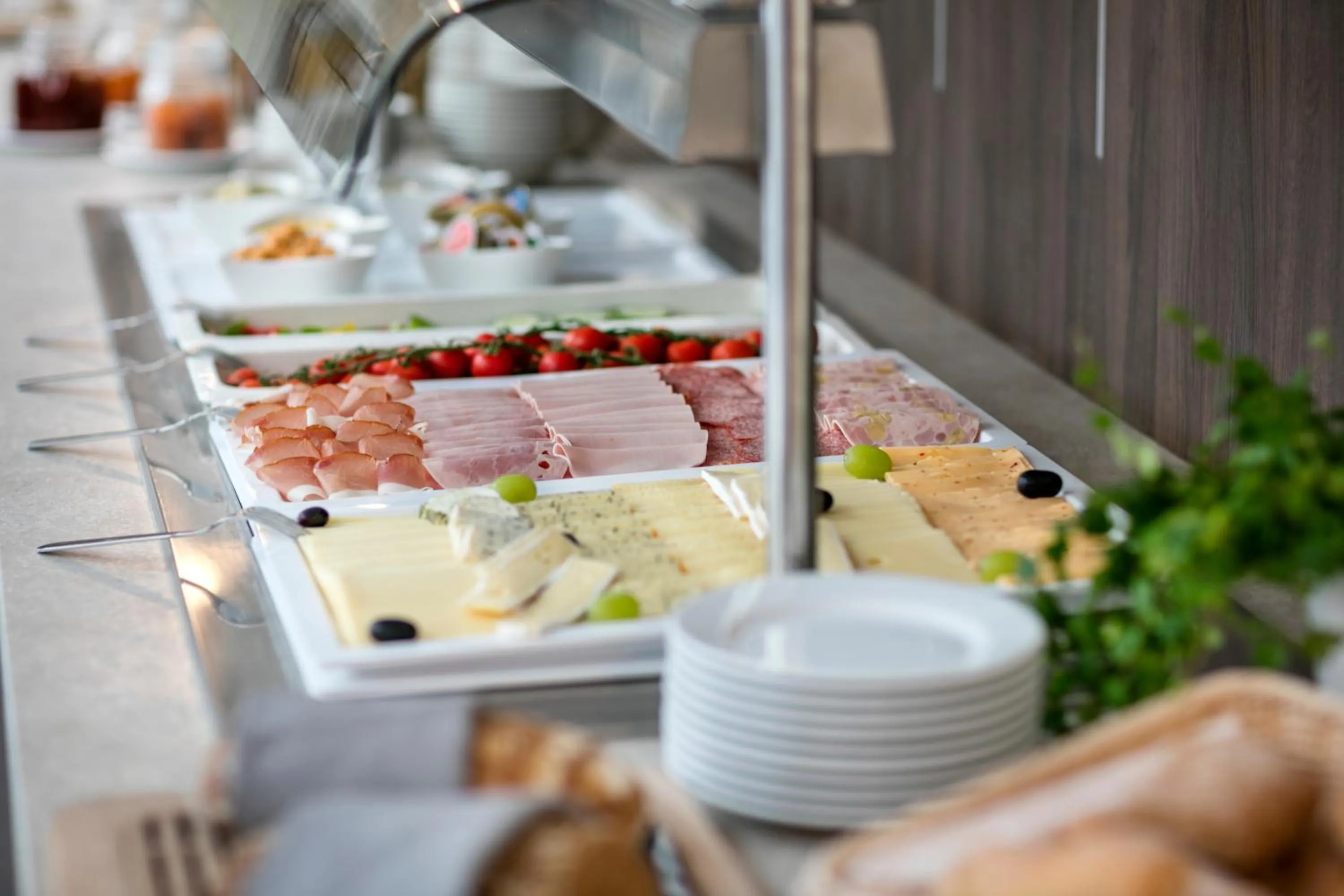 Buffet breakfast in JUFA Hotel Schloss Röthelstein