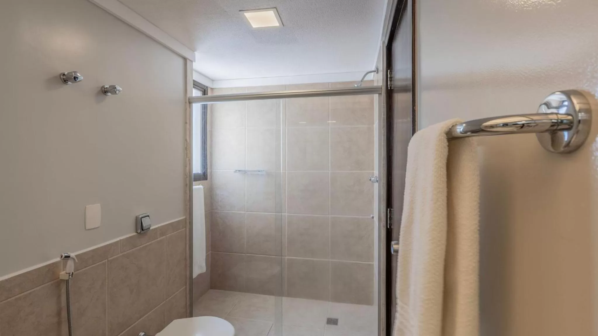 Bathroom in Hotel Deville Prime Cuiabá