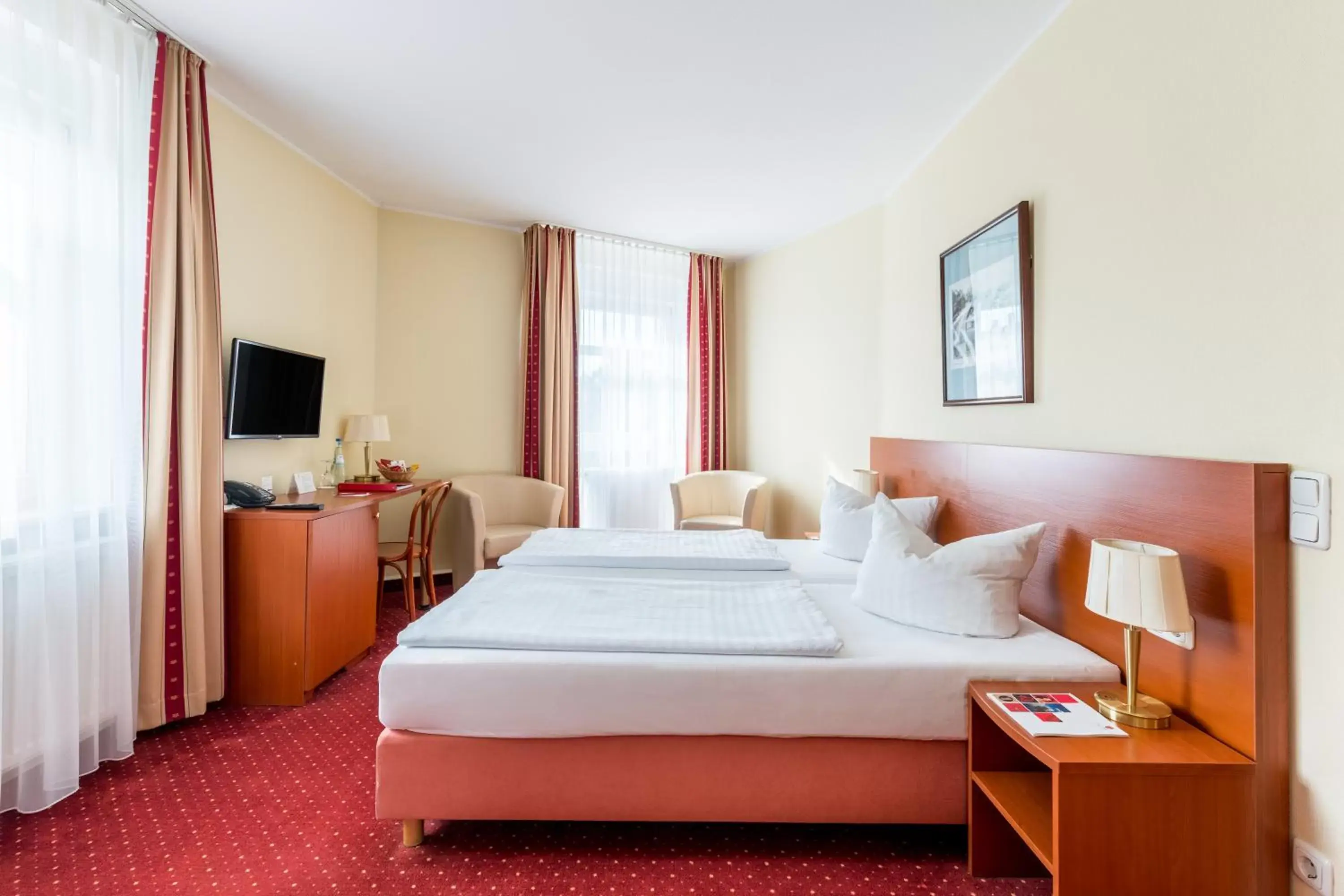 Standard Double Room in AZIMUT Hotel Dresden Standard Double Room in AZIMUT Hotel Dresden