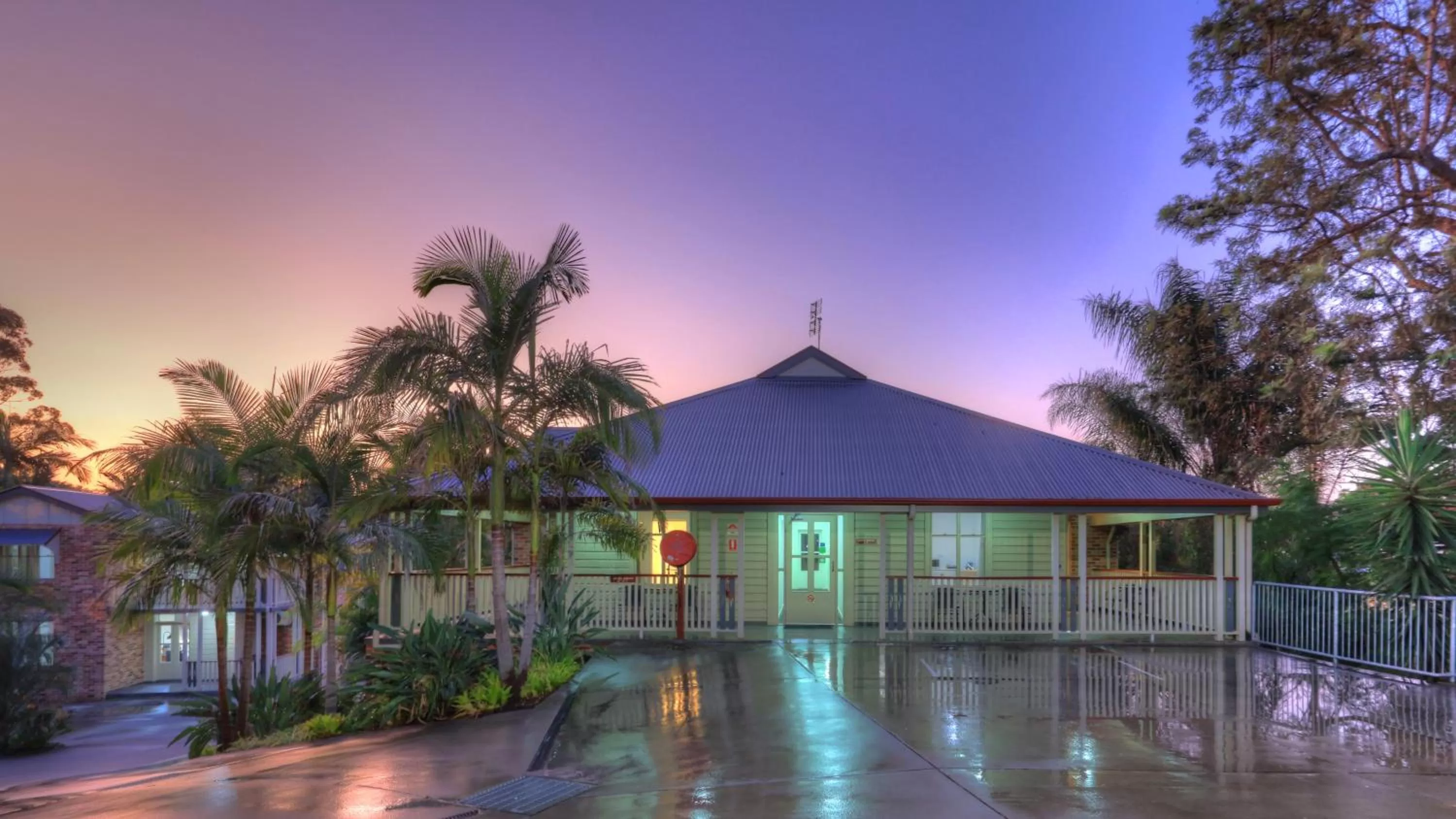 Property building in Heritage River Motor Inn