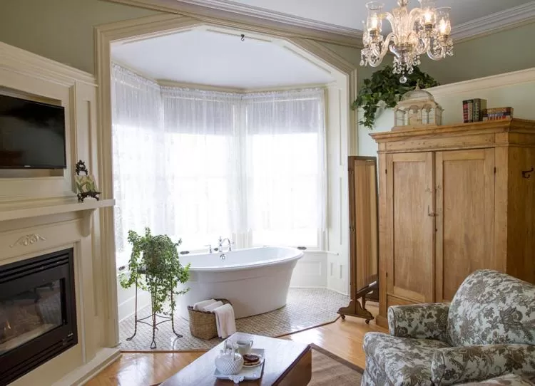 Bathroom in The Foxglove Inn