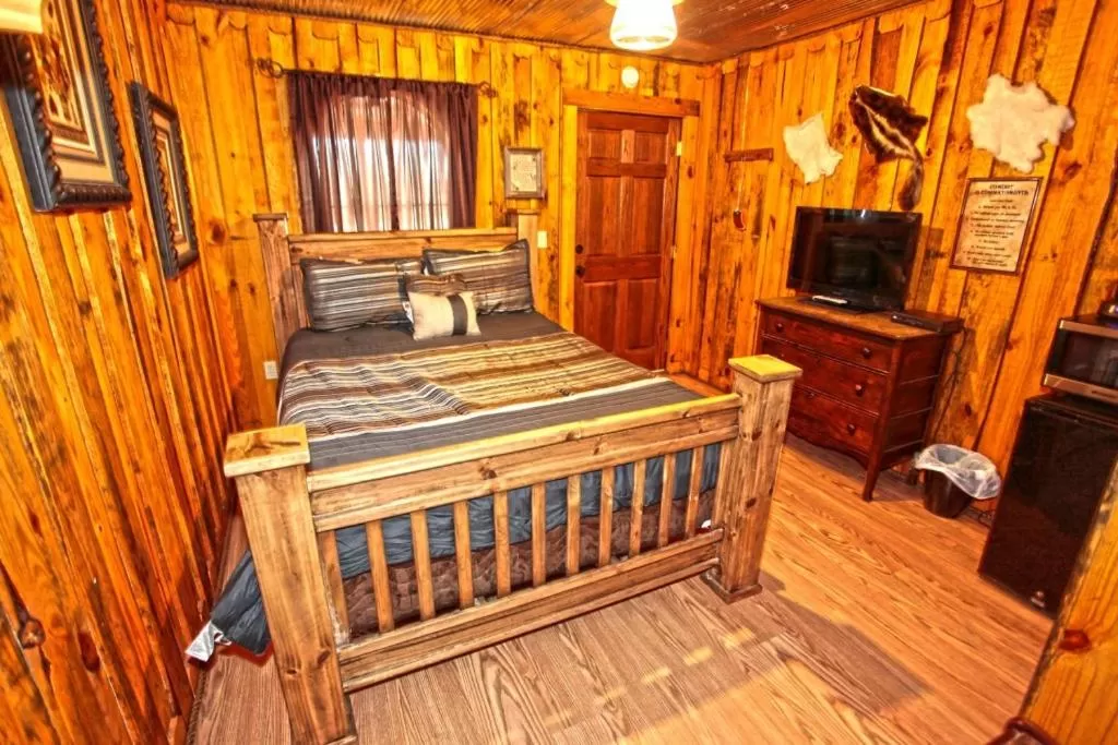 Bed in Diamonds Old West