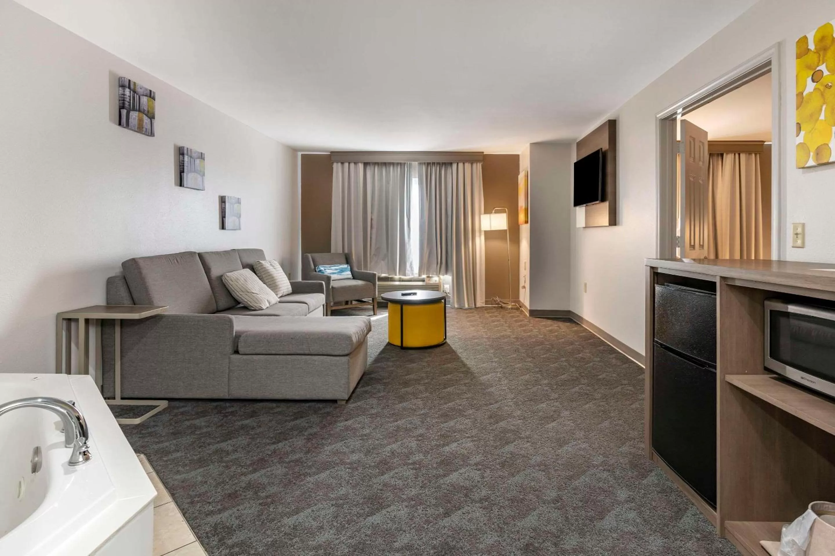 Bedroom in Comfort Inn & Suites