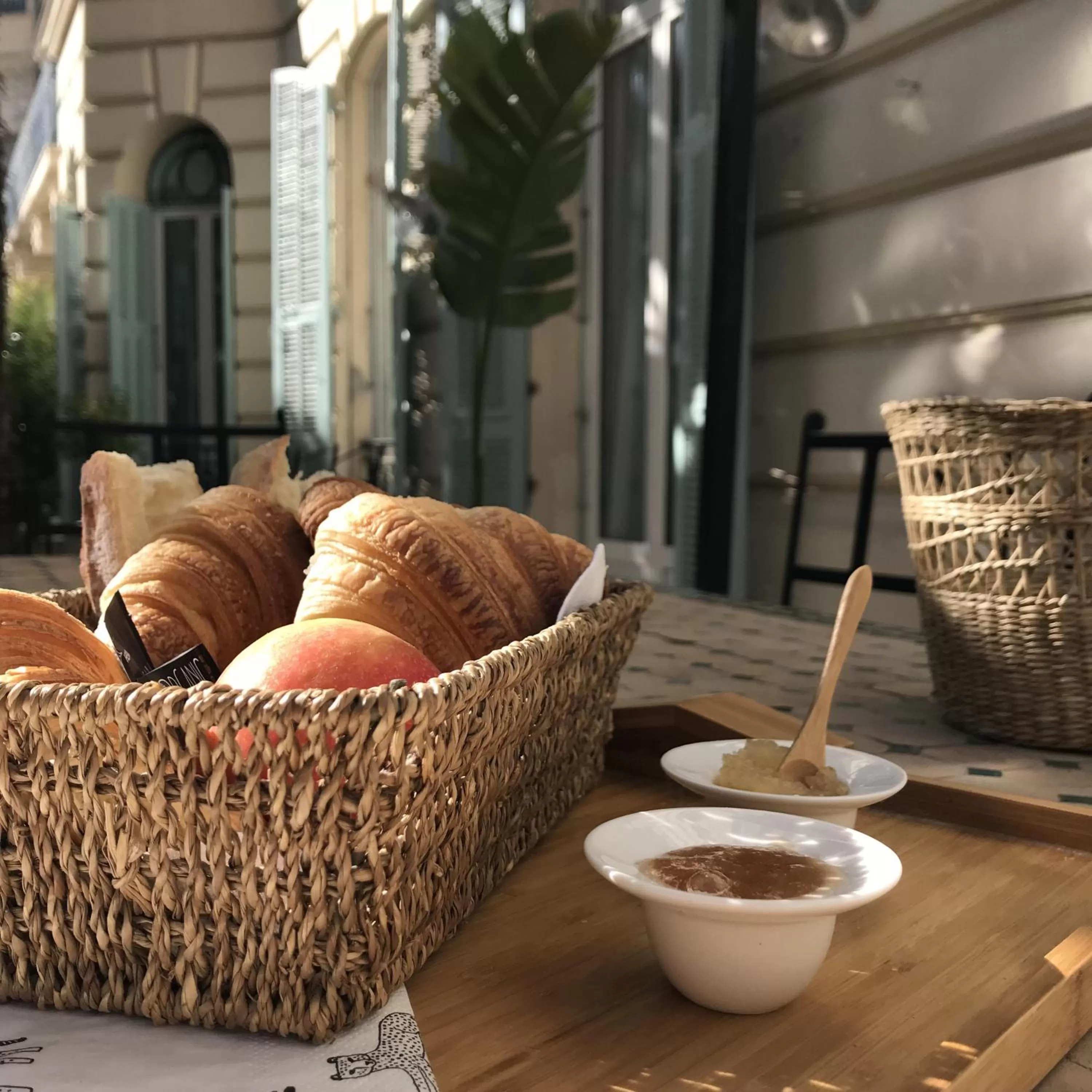 Food and drinks in Chambres d'hôtes CASA MUSA - NICE