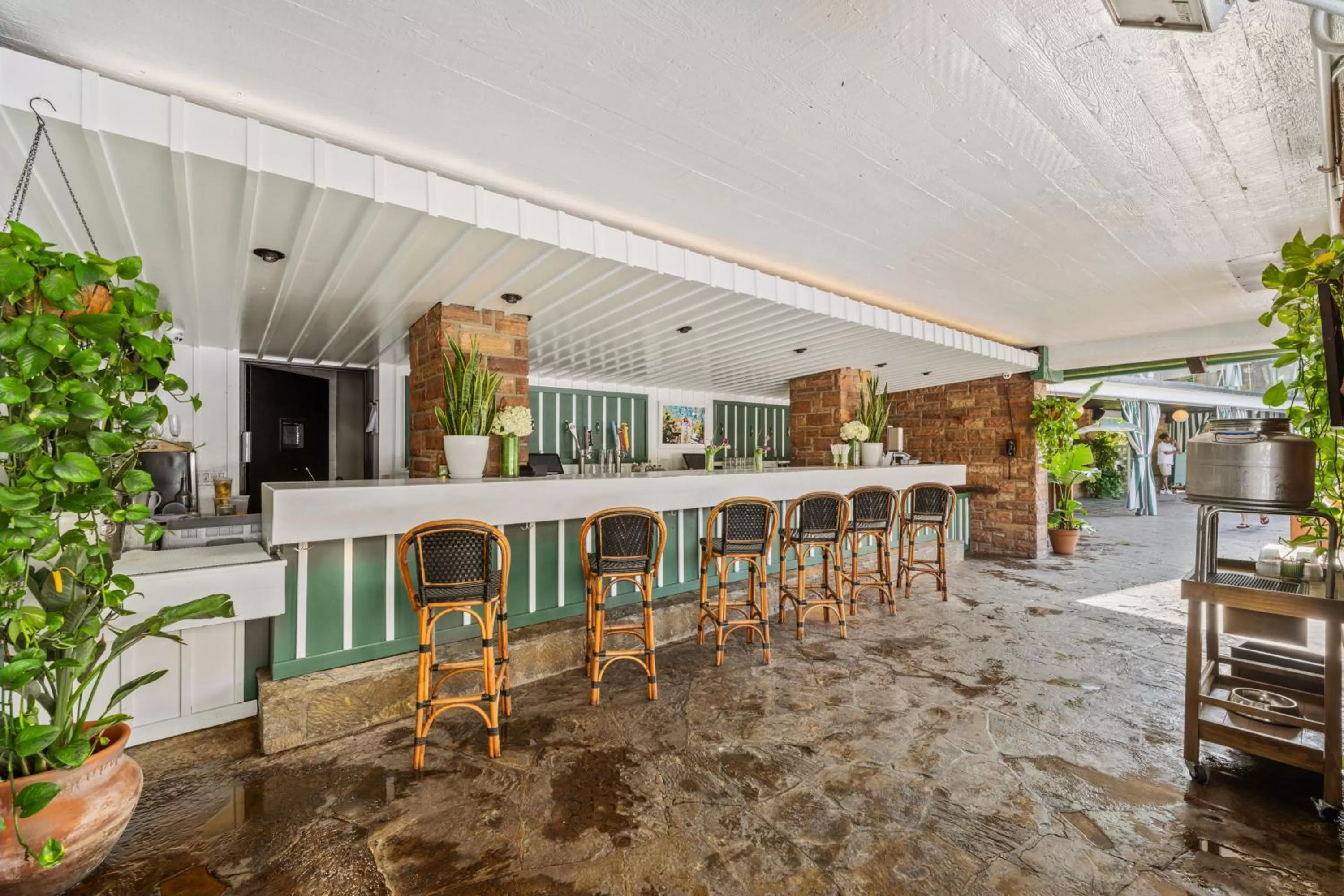 Restaurant/places to eat in The Hollywood Roosevelt