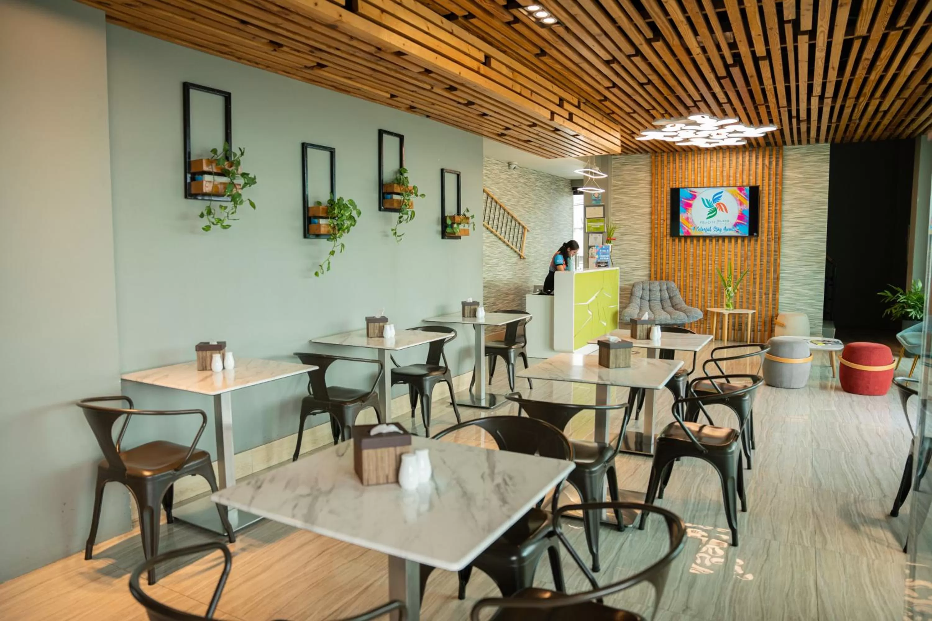 Restaurant/places to eat in Felicity Island Hotel