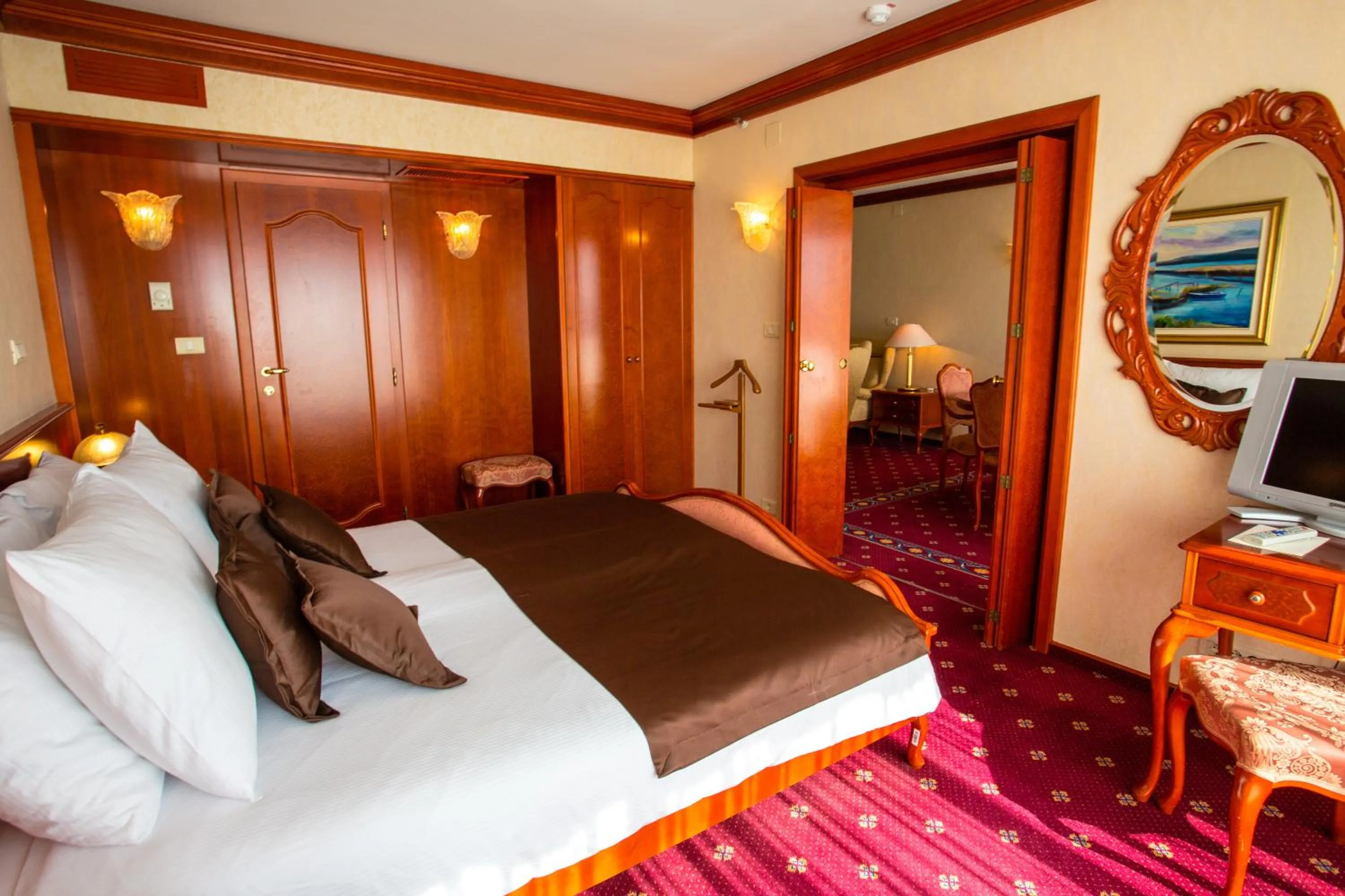 Bed in Grand Hotel Bernardin