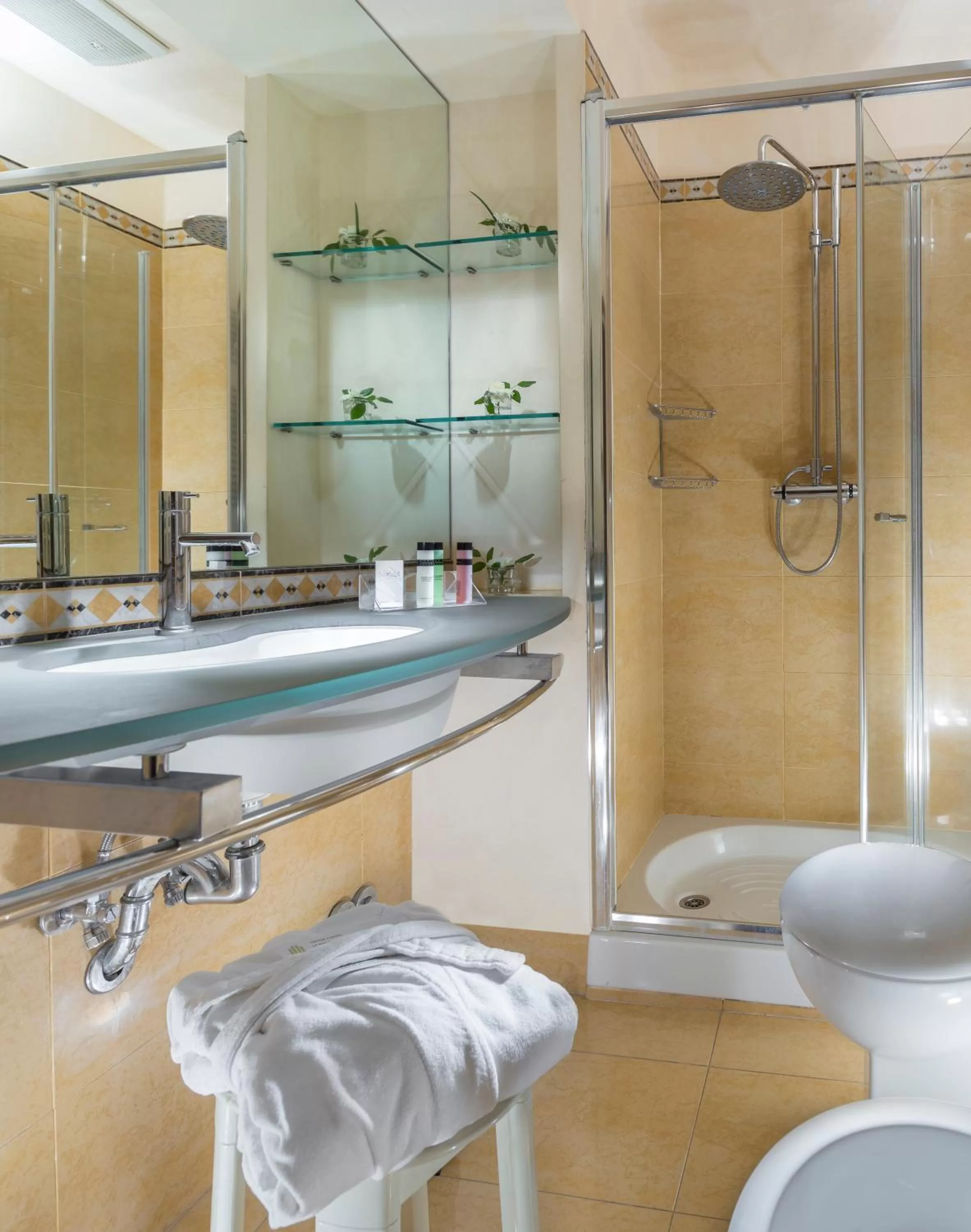 Bathroom in Doria Park Hotel