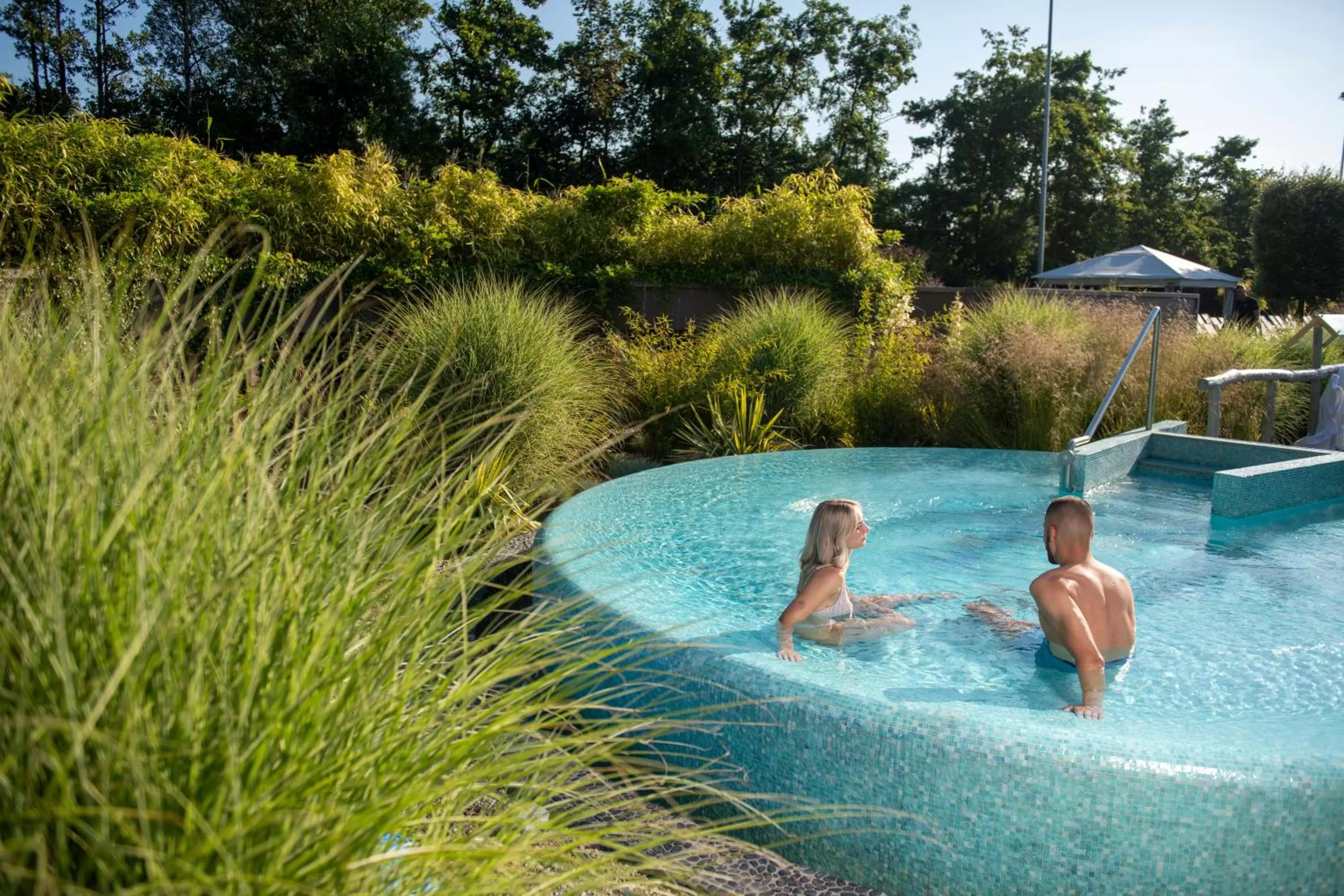 Swimming pool in Hotel & Wellness Zuiver
