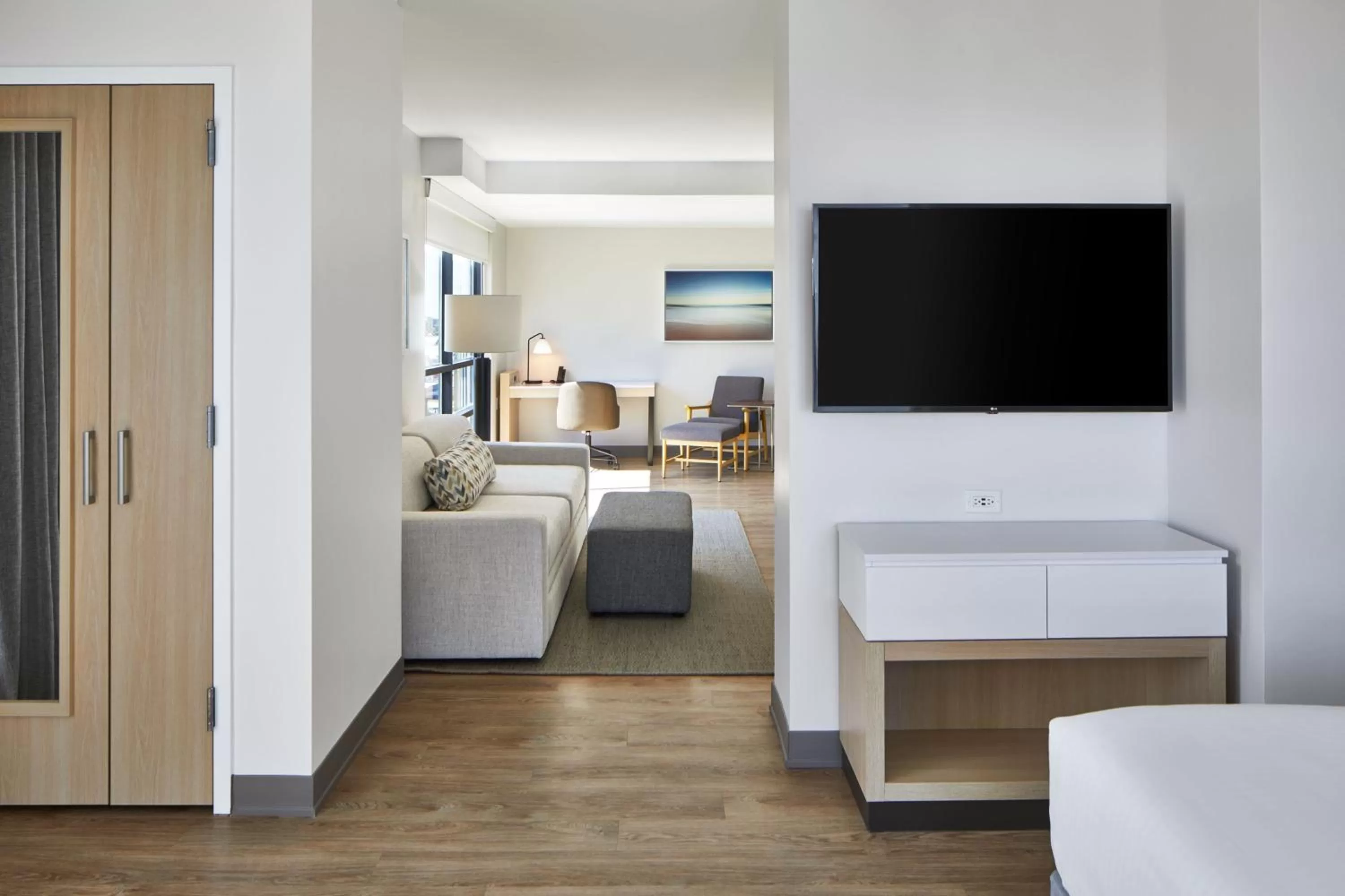 Photo of the whole room, Bed in SpringHill Suites by Marriott Jacksonville Beach Oceanfront