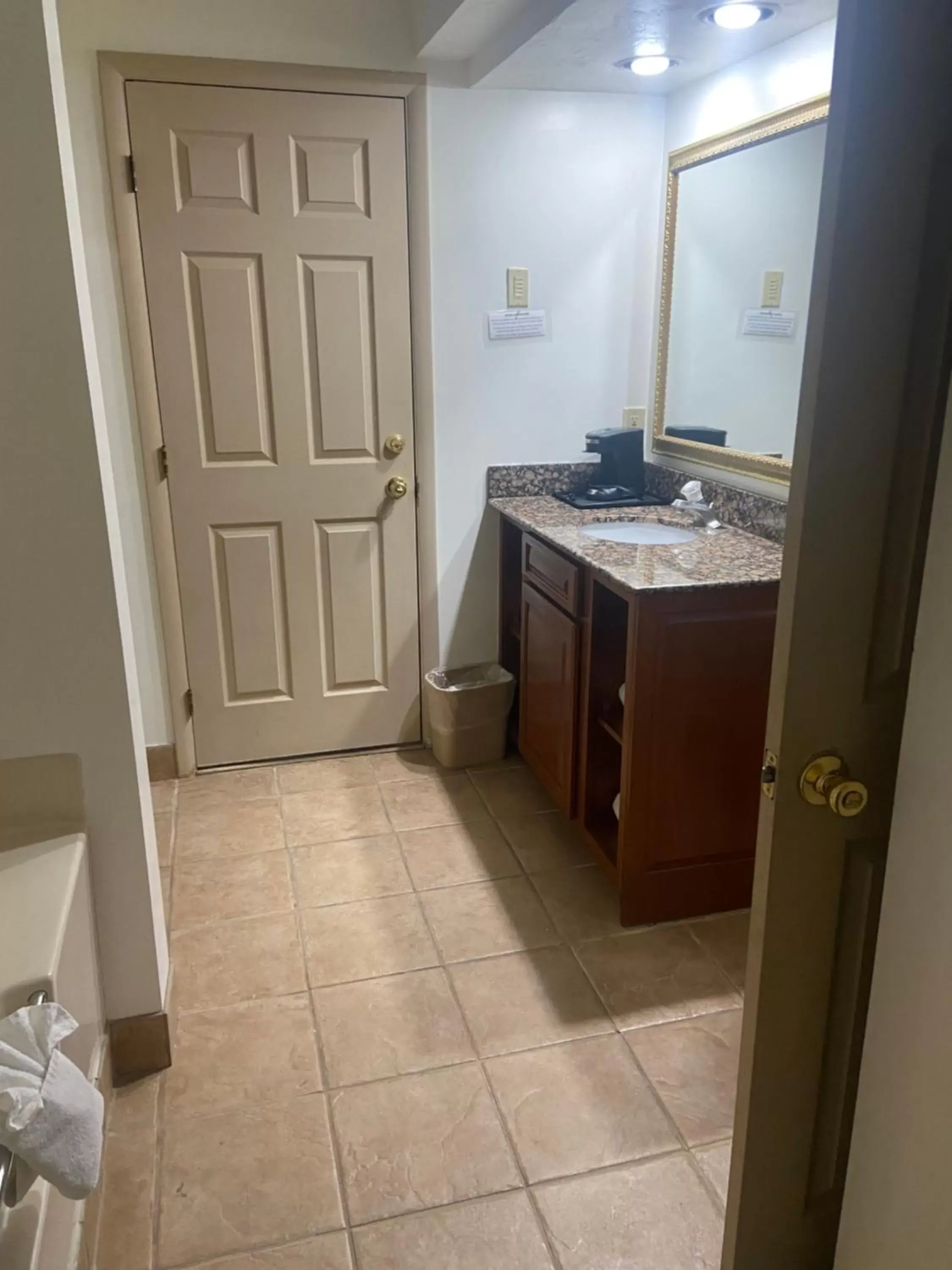 Queen Studio Suite - Non-Smoking in Wingate by Wyndham Gunnison Near Western Colorado University Queen Studio Suite - Non-Smoking in Wingate by Wyndham Gunnison Near Western Colorado University