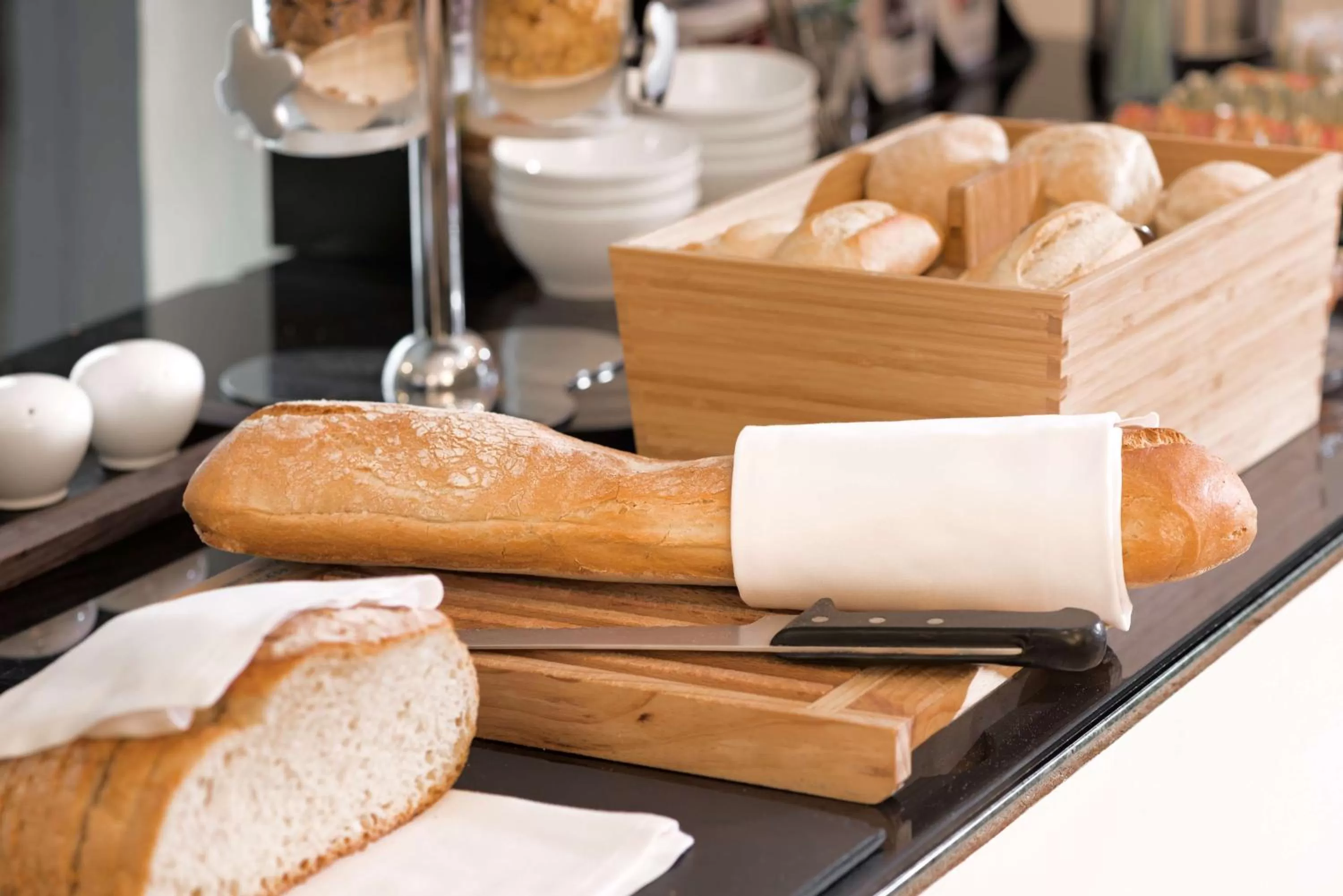 Restaurant/places to eat in NH Zamora Palacio del Duero