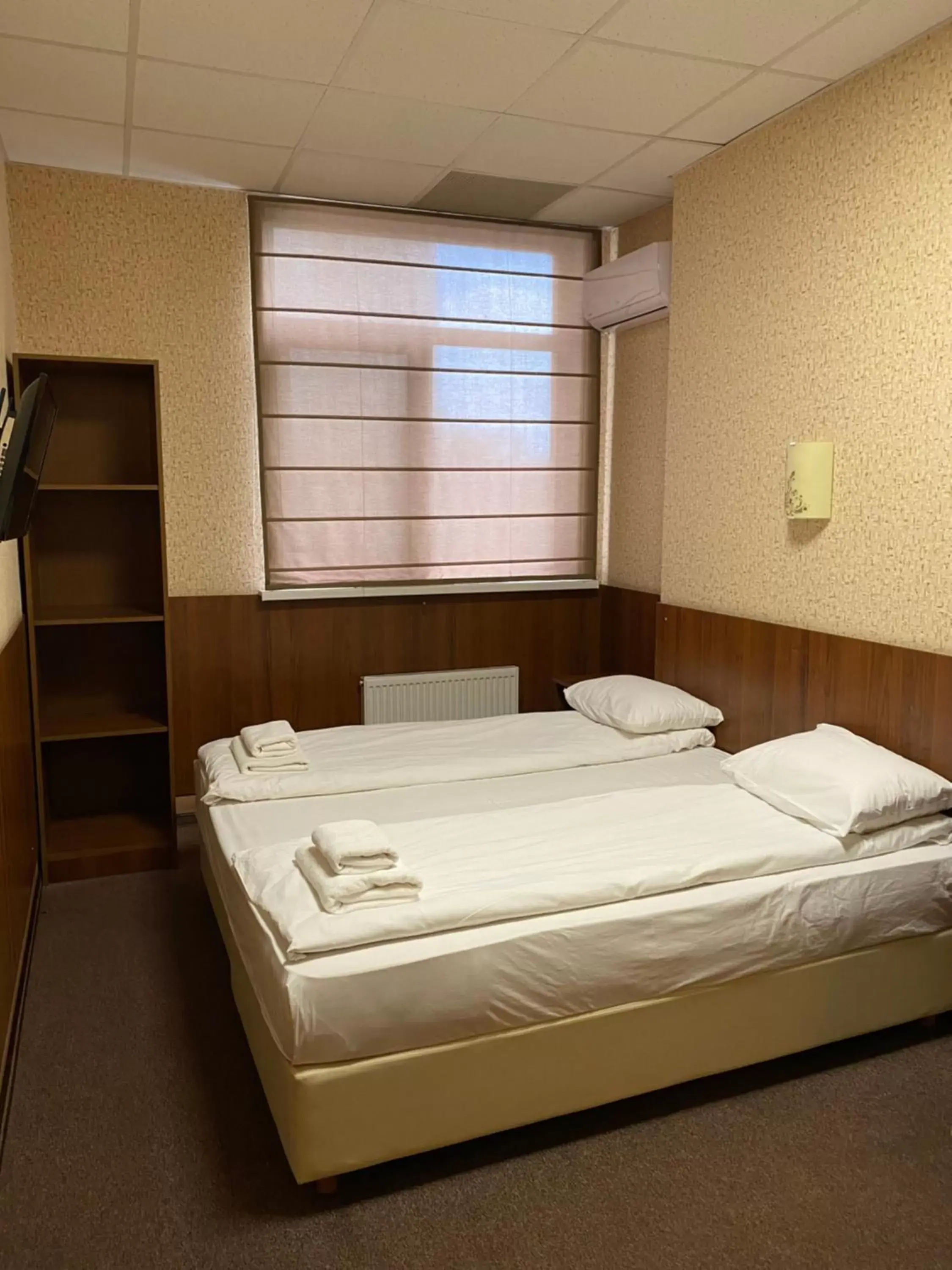 Standard Double Room in irisHotels Standard Double Room in irisHotels