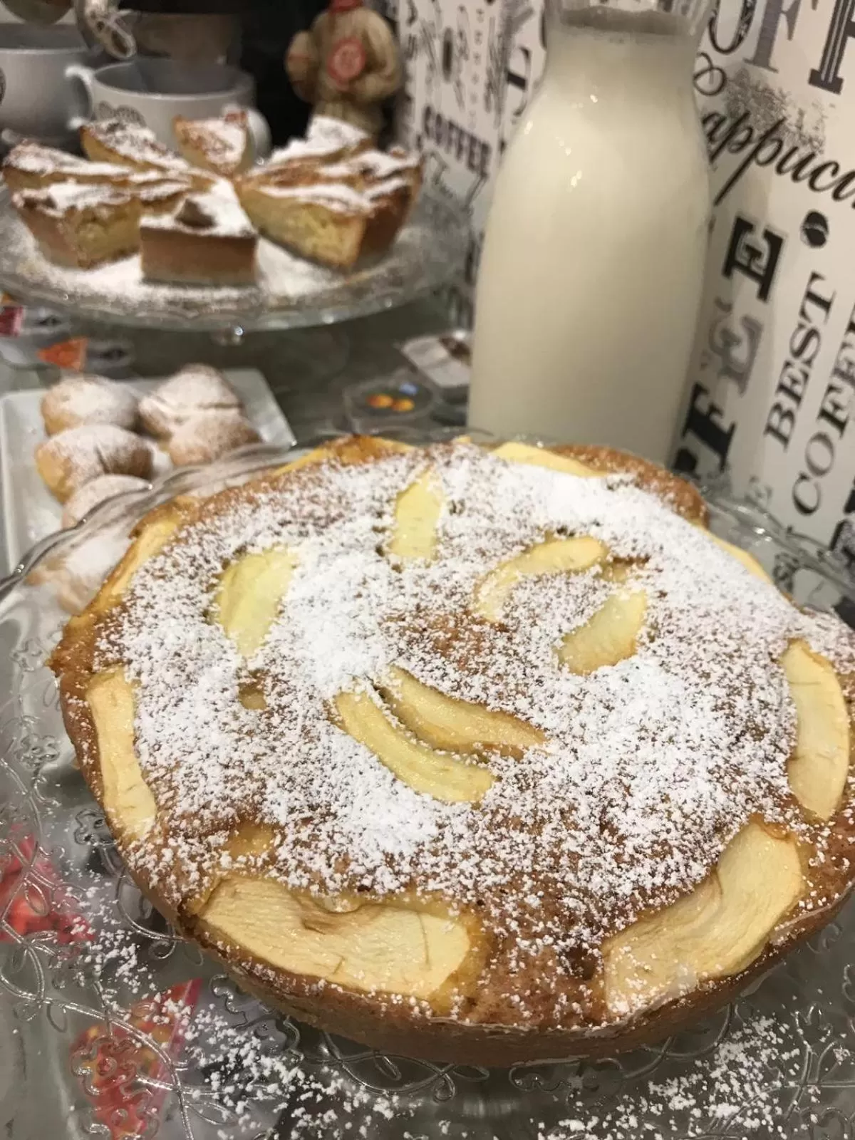 Buffet breakfast in B&B Vico Milano 18