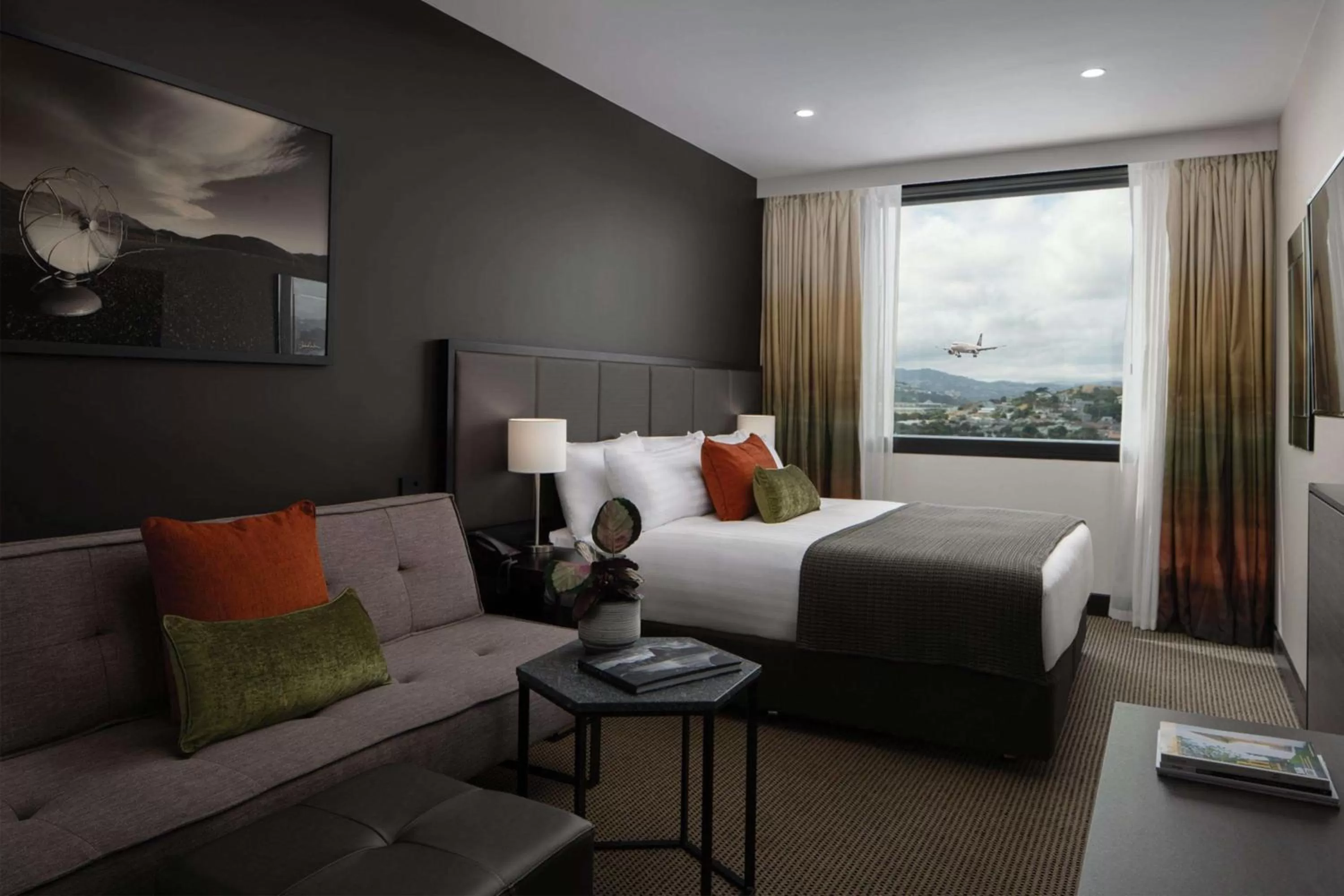 Photo of the whole room, Bed in Rydges Wellington Airport