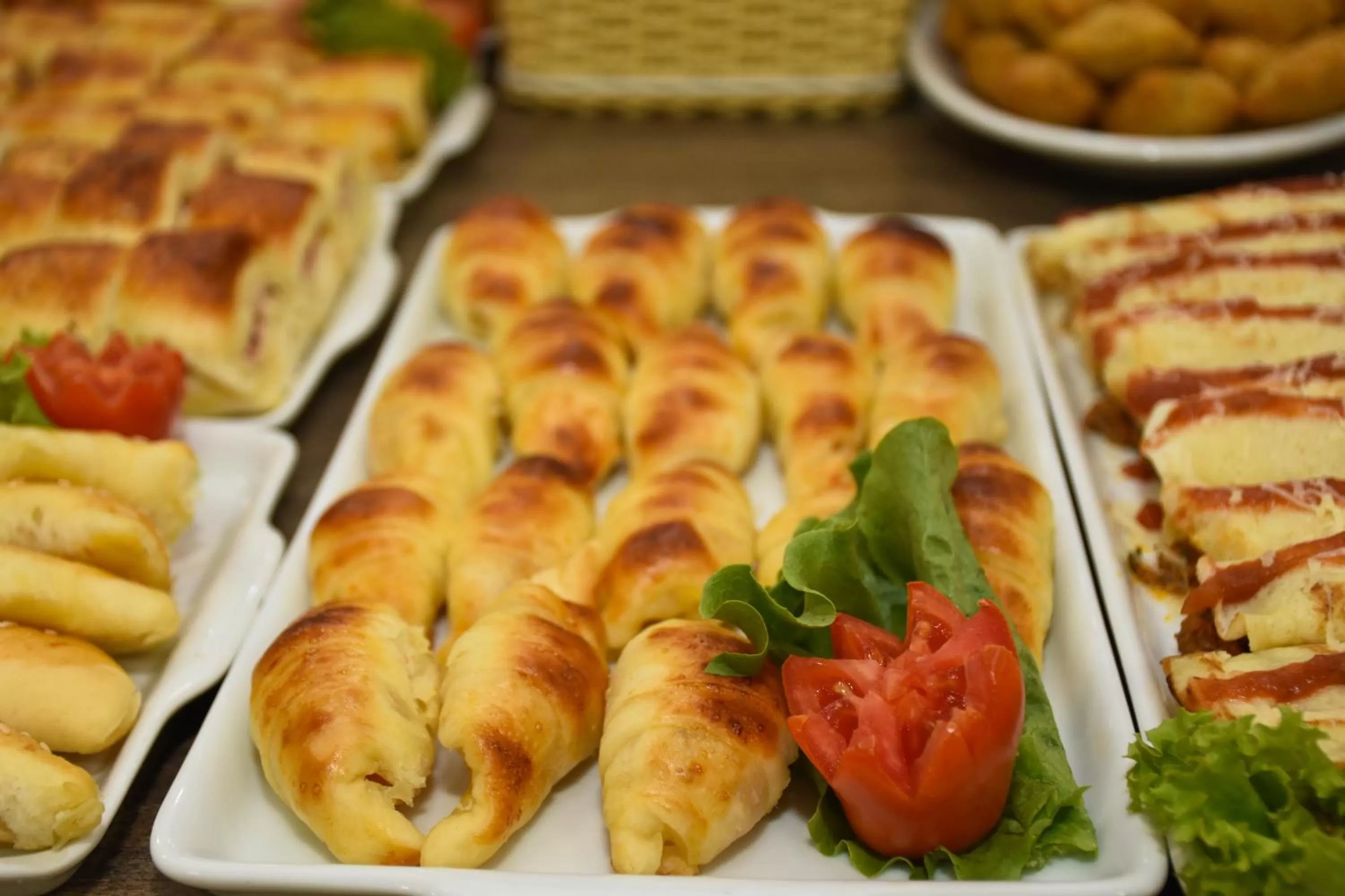 Food in Larison Executive - by Easy Hotéis