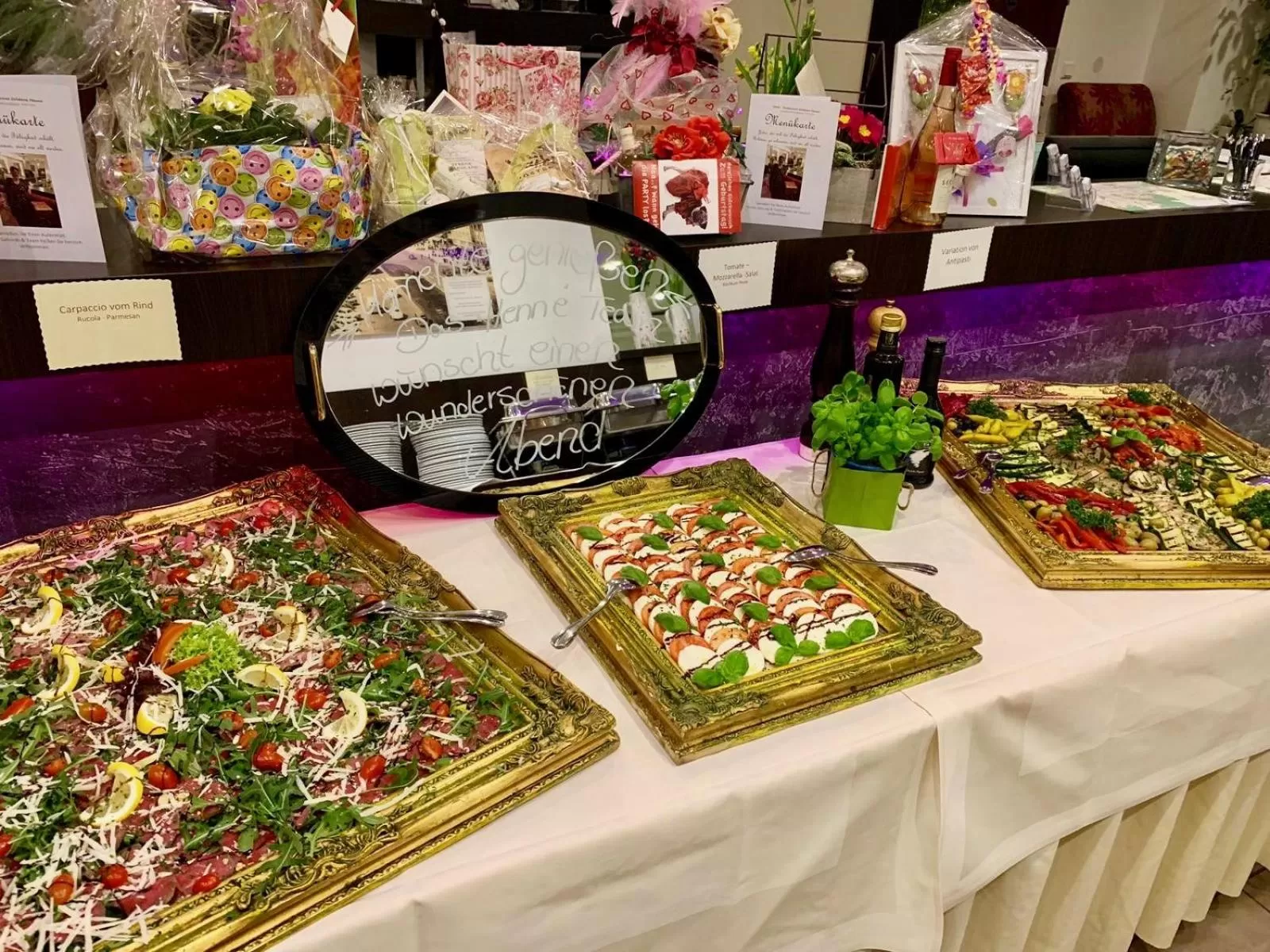 Food in Boutique Hotel Goldene Henne