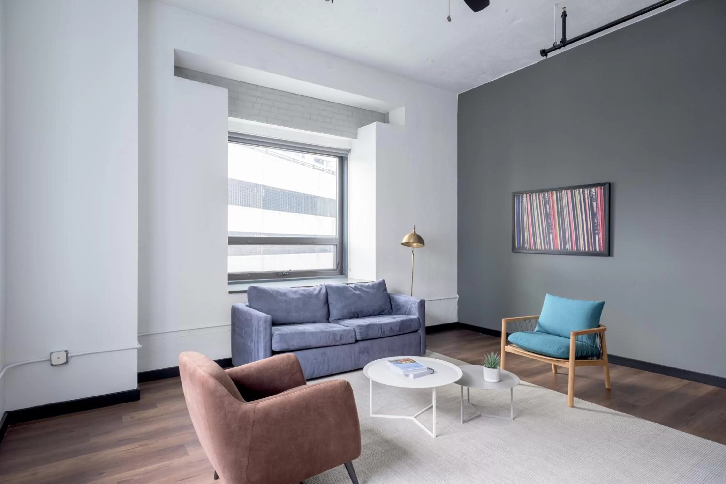 Living room, Seating Area in Mint House Detroit - Times Square