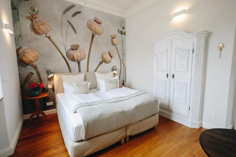 Bed in Boutiquehotel Kloster Pfalzel