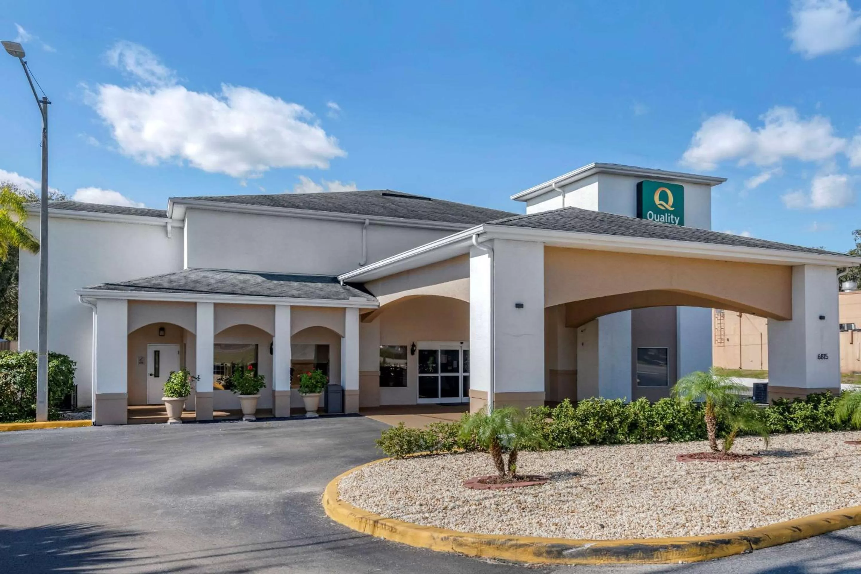 Property building in Quality Inn Zephyrhills-Dade City