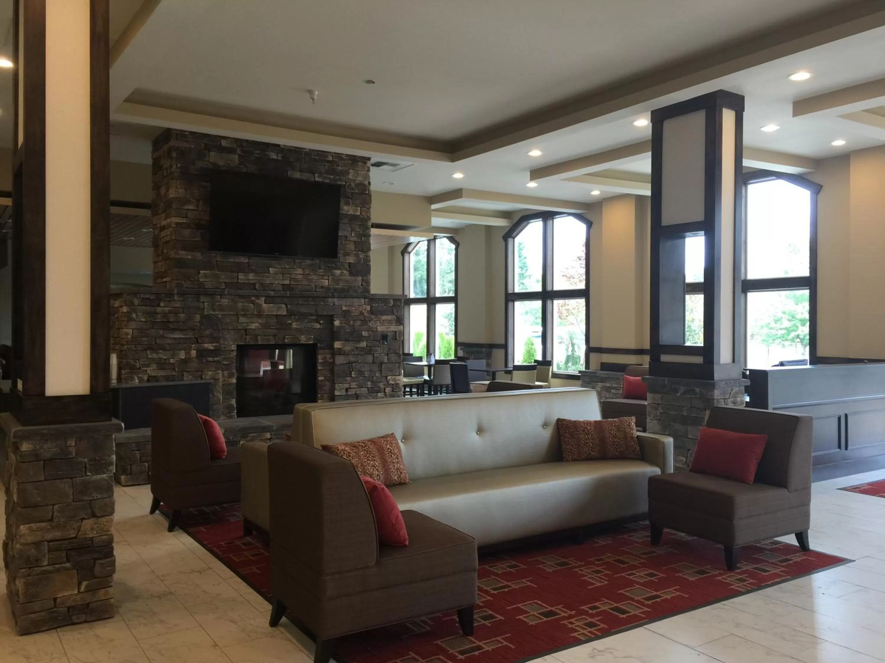 Lobby or reception, Seating Area in Quality Inn & Suites Tacoma - Seattle
