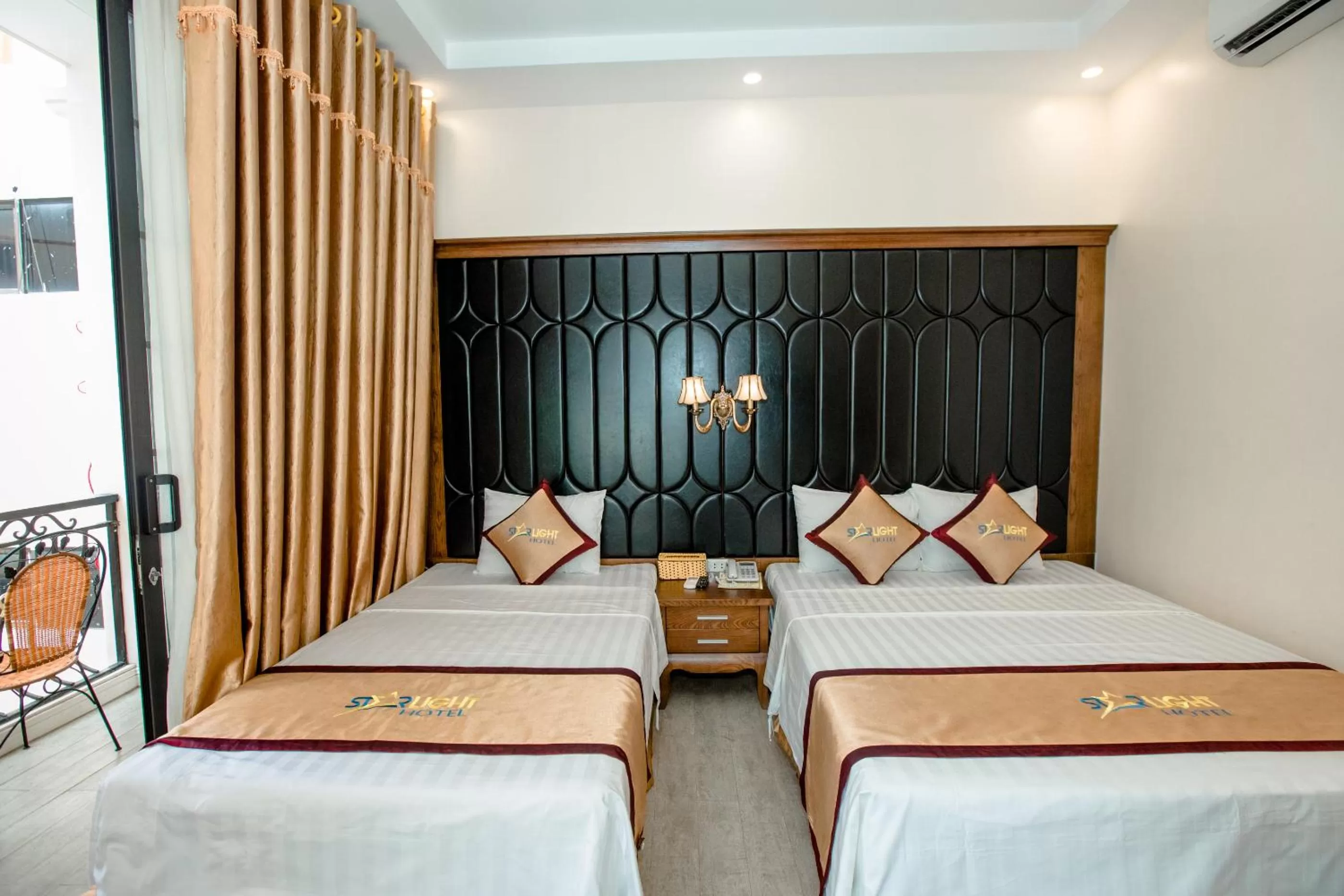 Bed in HaLong Starlight Inn & Travel